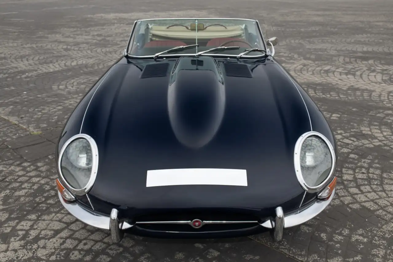 Jaguar E-Type 4.2 S1 Roadster, foto 2