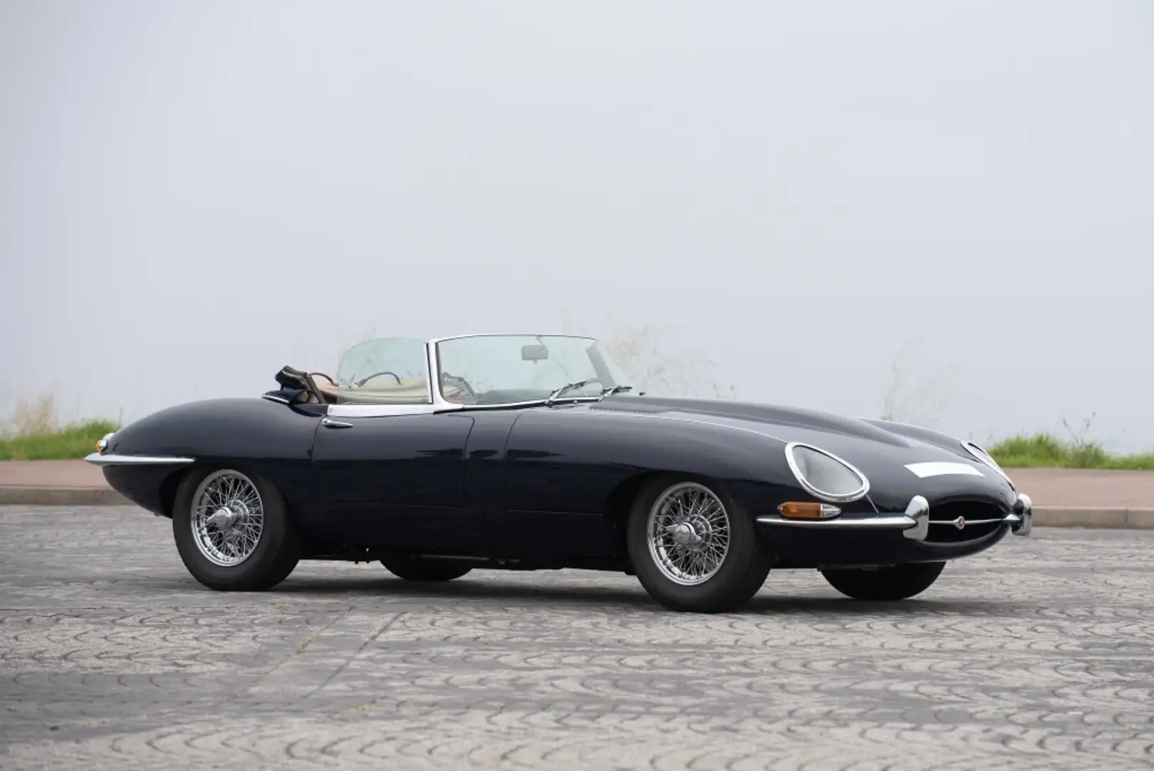 Jaguar E-Type 4.2 S1 Roadster Negro - 1