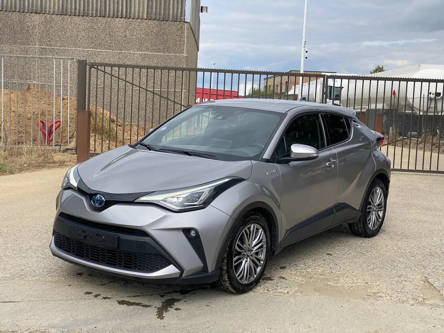 Toyota C-HR C-HR Hybrid 1.8i VVT-i C-Hic E-CVT Grey - 1