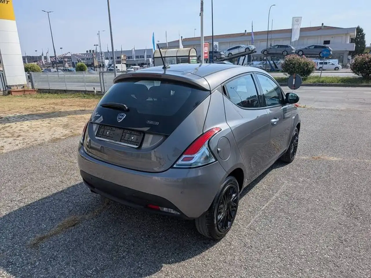 Lancia Ypsilon 2023