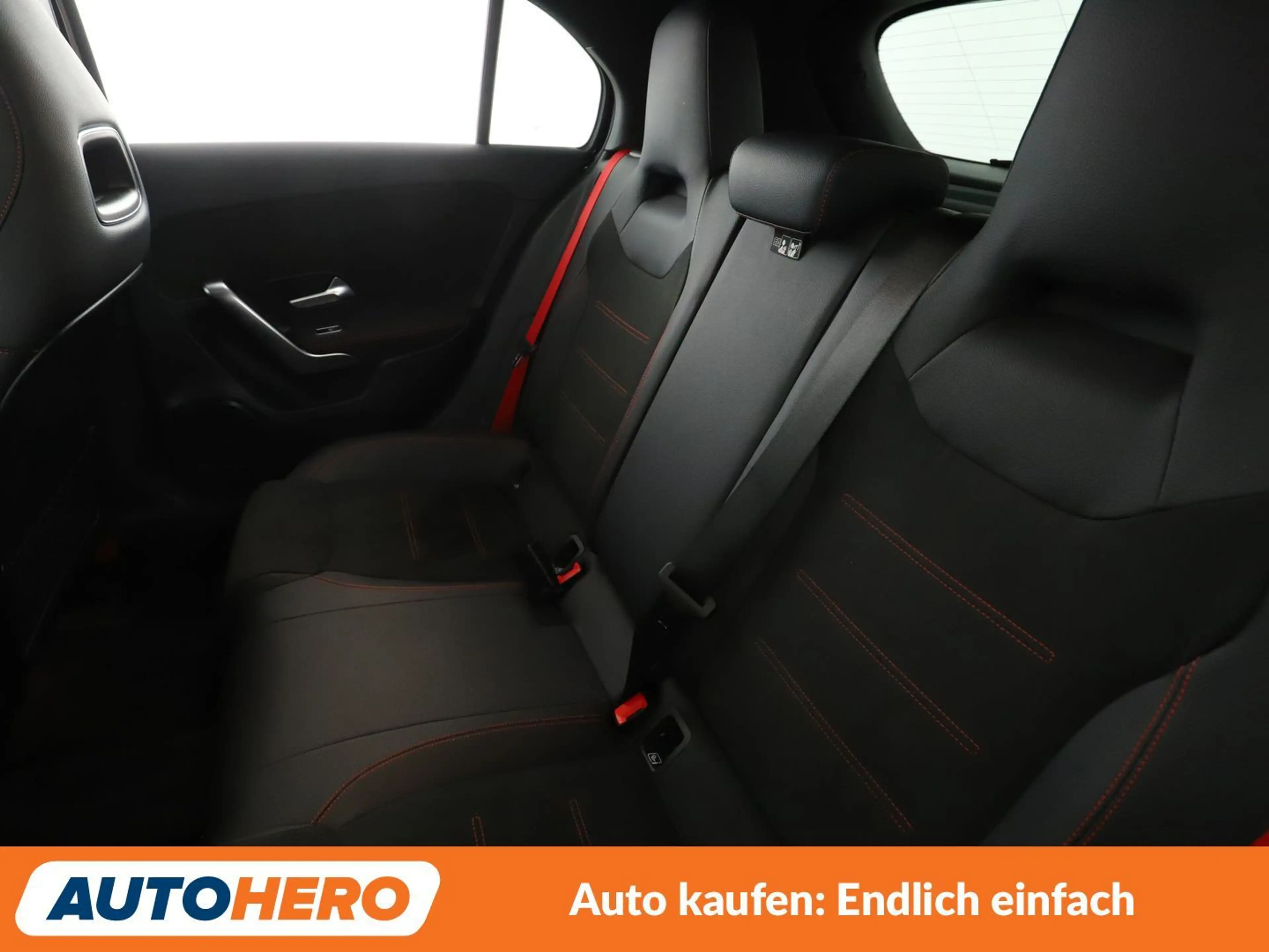 Mercedes-Benz A 35 AMG A 35 AMG 4Matic Aut.*NAVI*LED*CAM*TEMPO*PDC* — photo 14