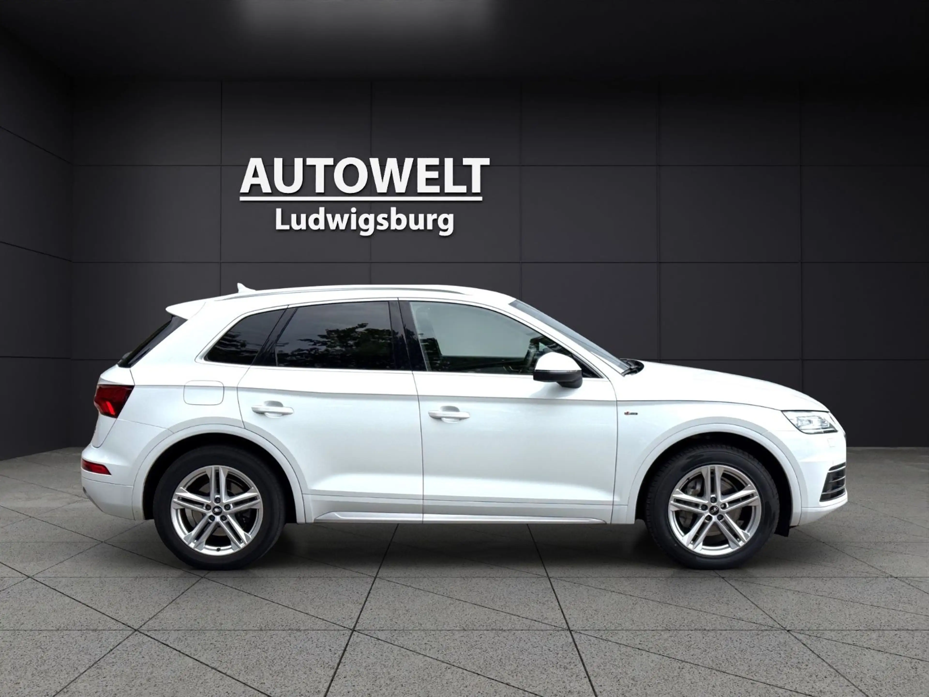 Audi Q5 40 TDI quattro sport S-Line S-Tronic — photo 4