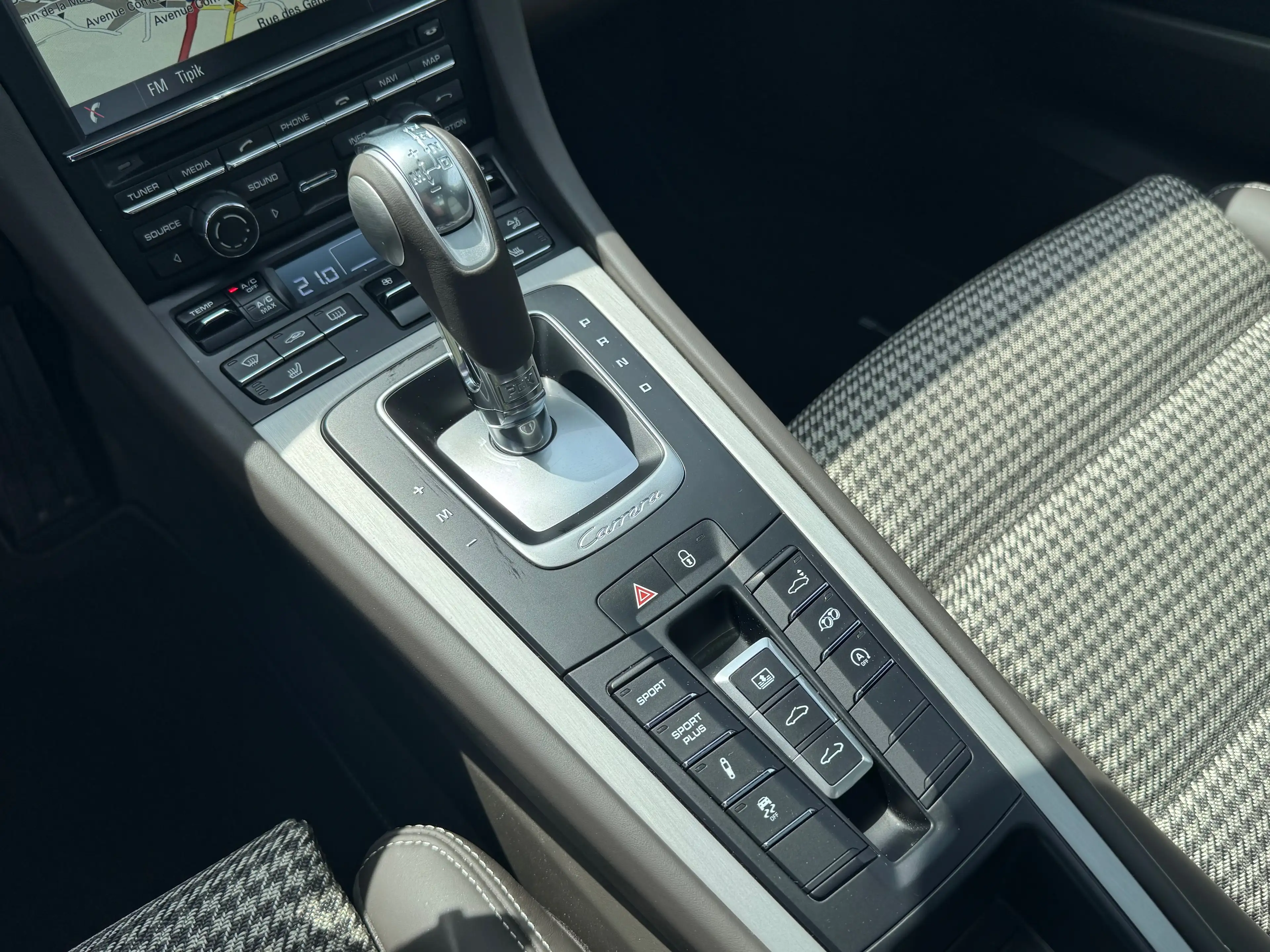 Porsche 911 991.1 Carrera S "50th Anniversary Edition" n°373/1963 — photo 12