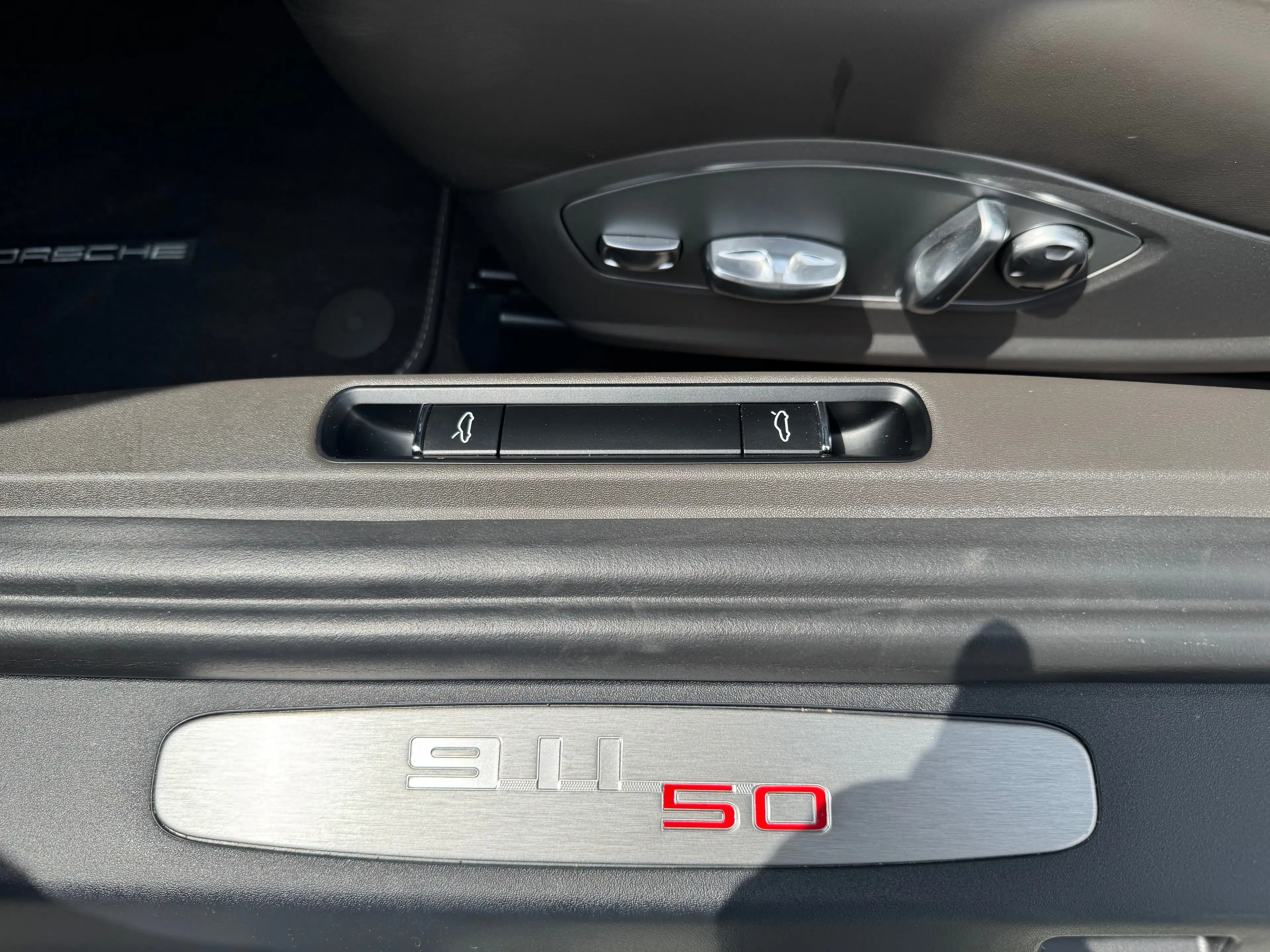 Porsche 911 991.1 Carrera S "50th Anniversary Edition" n°373/1963 — photo 14