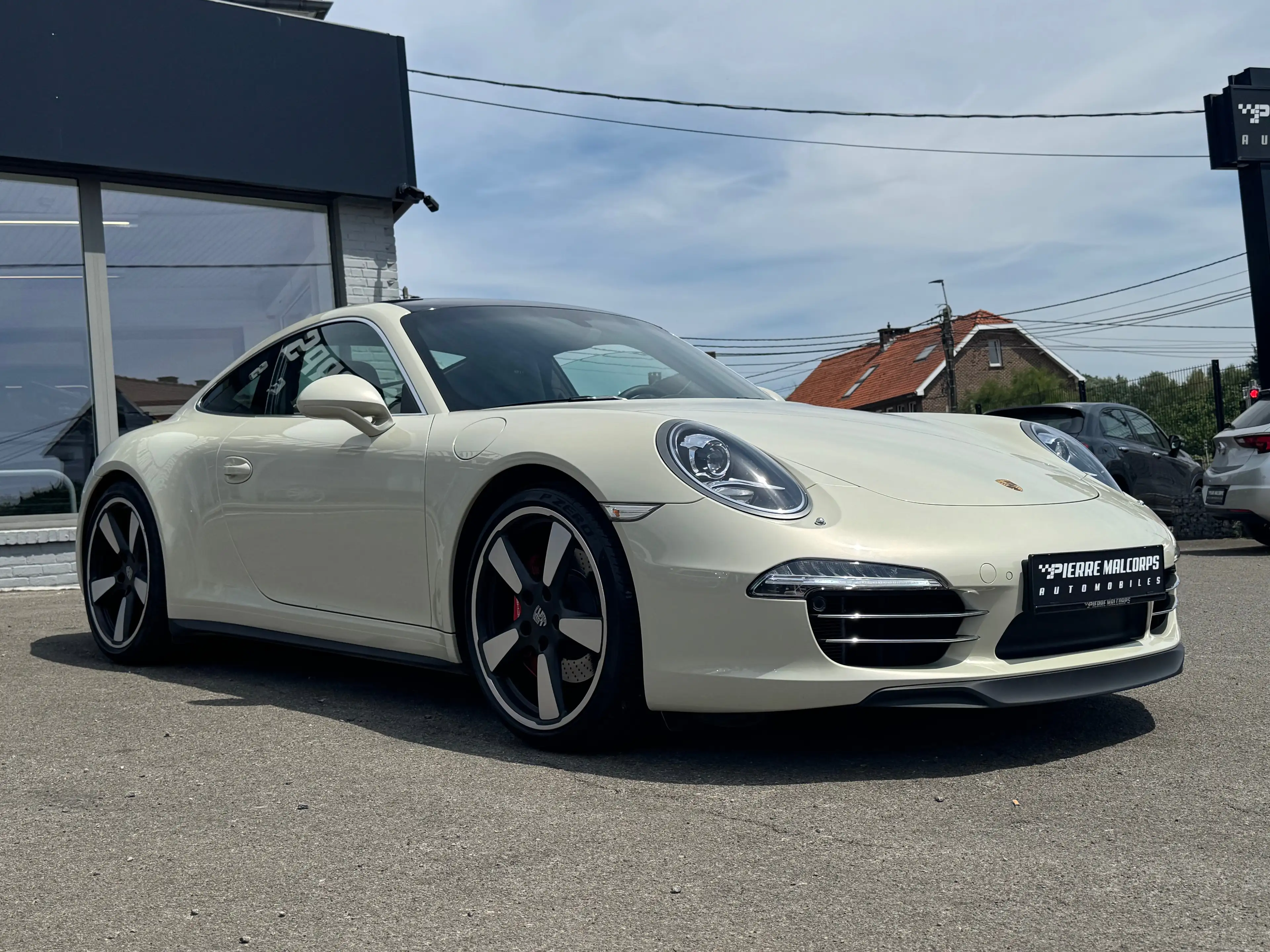 Porsche 911 991.1 Carrera S "50th Anniversary Edition" n°373/1963 — photo 4