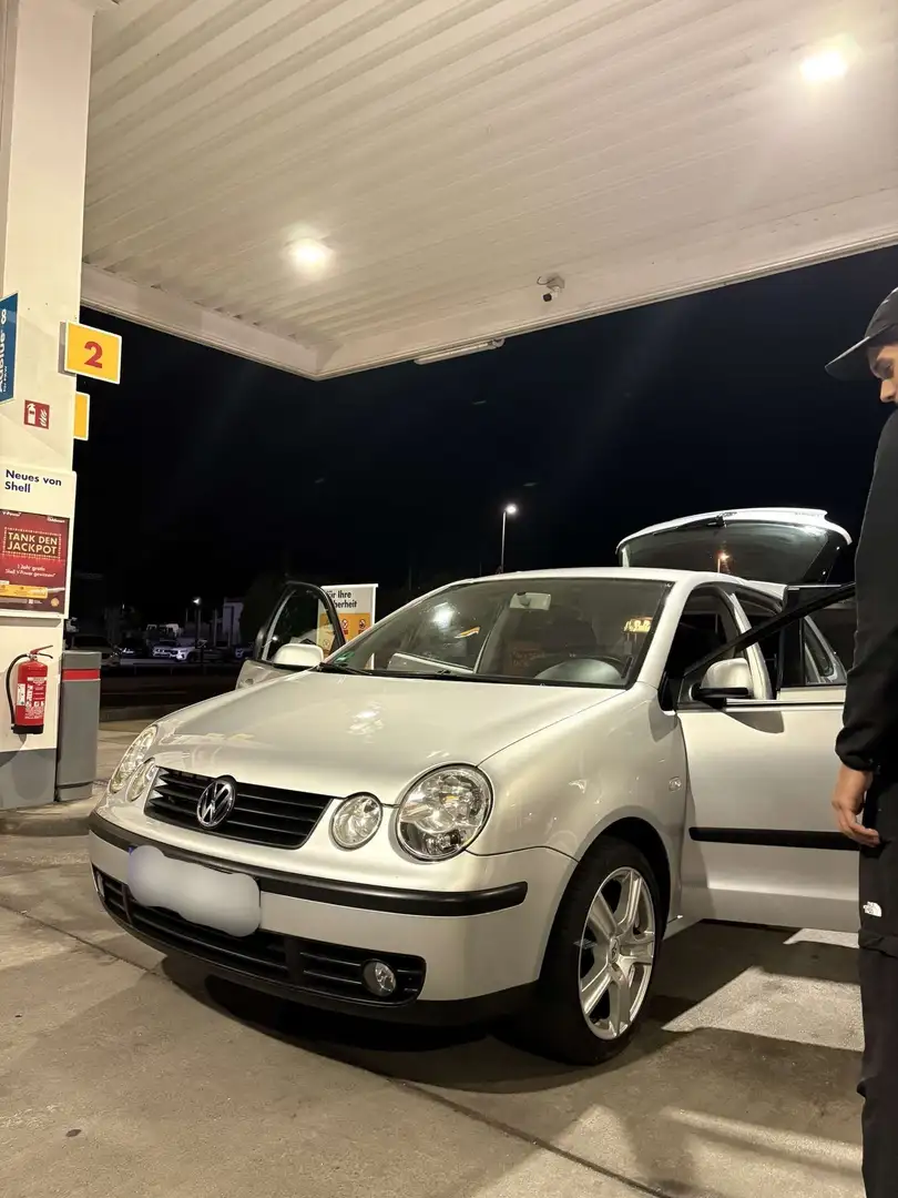 Volkswagen Polo 1.4i 16v Comfortline - 2