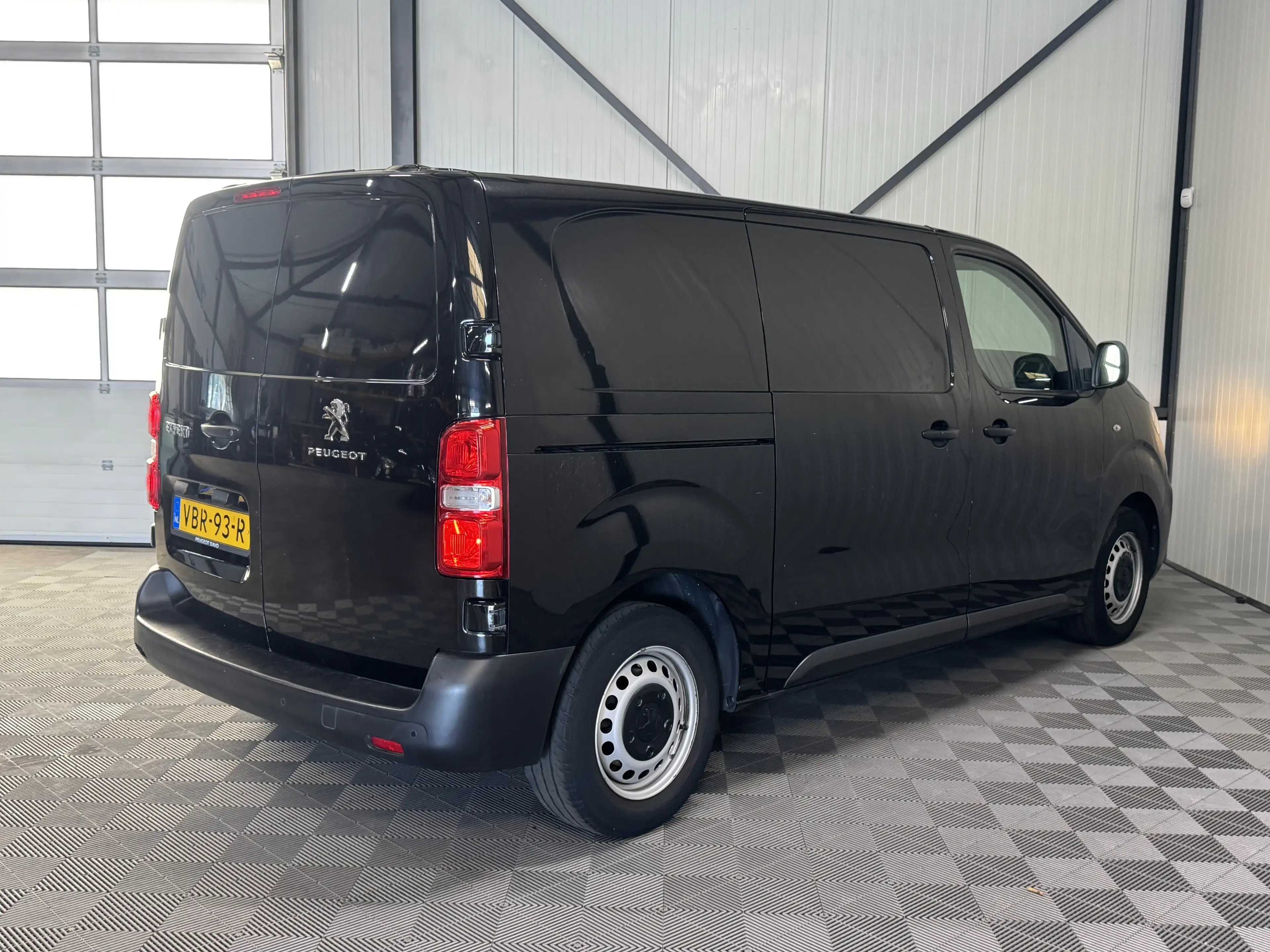 Peugeot Expert 1.6 BlueHDI 95 | Standard Premium 3-Pers | Airco | — photo 2