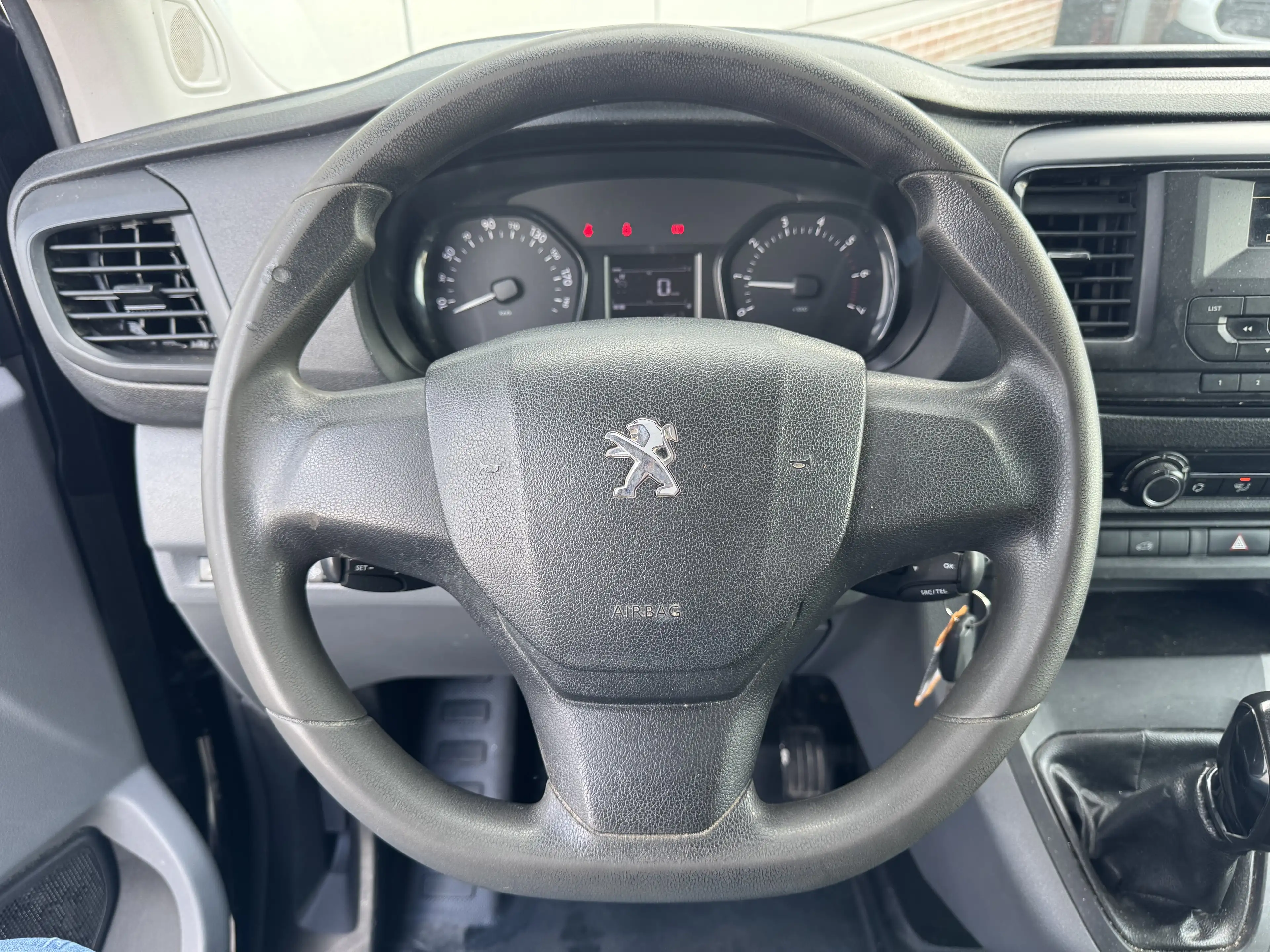 Peugeot Expert 1.6 BlueHDI 95 | Standard Premium 3-Pers | Airco | — photo 11