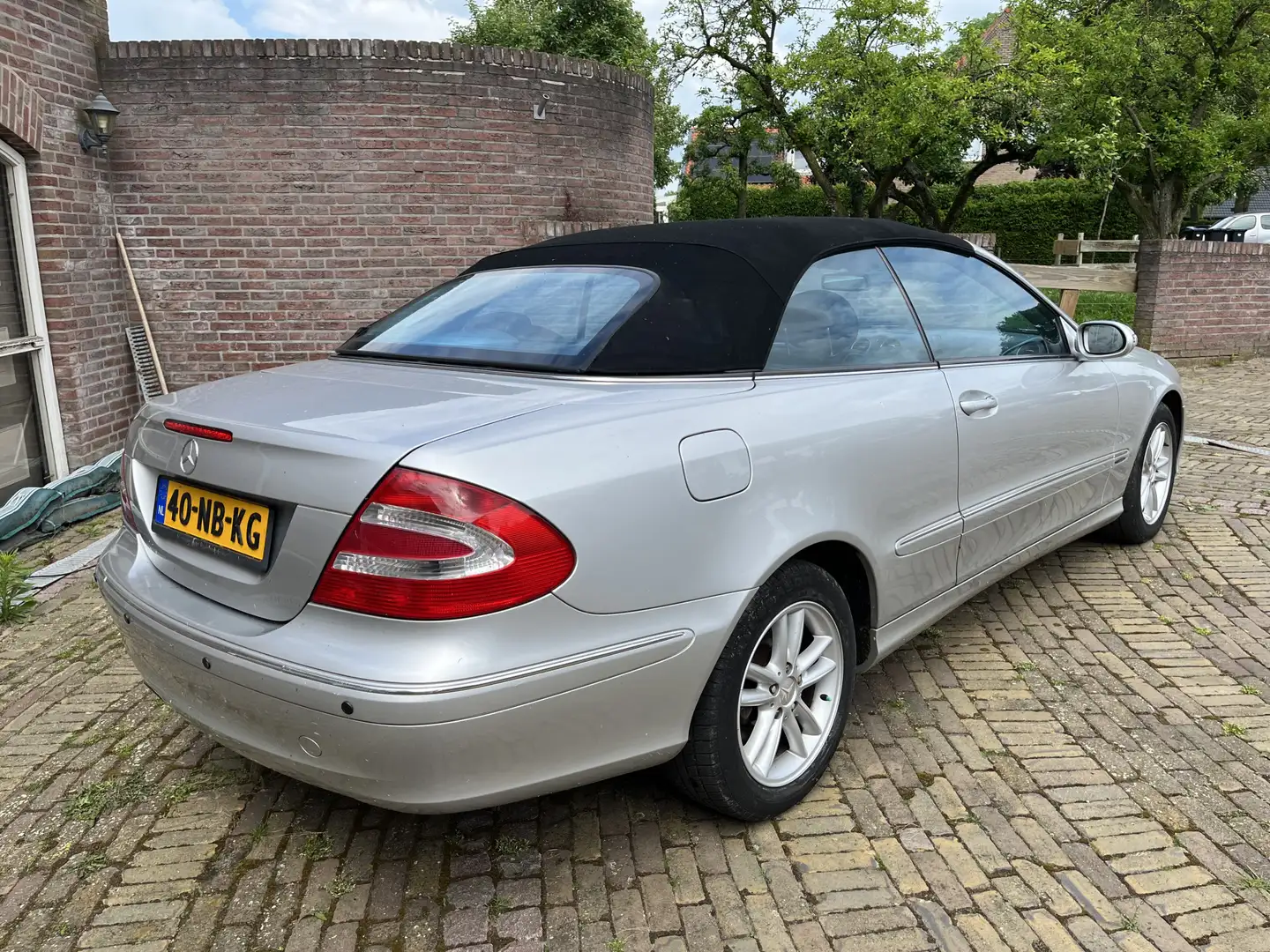 Mercedes-Benz CLK 240 Cabrio Avantgarde Airco/Cruise/LMvelg/Navi/PDC Gri - 2