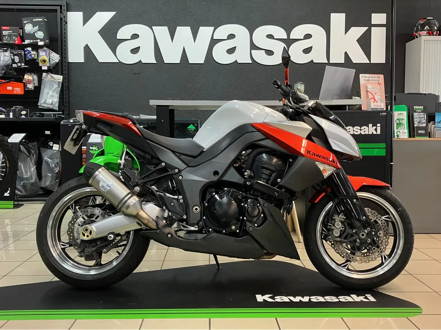 Kawasaki Z 1000 Blanc - 1