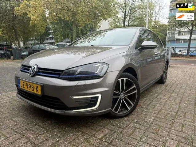 Volkswagen Golf GTE 1.4 TSI Connected Navi/Camera/Pano/Ad Cruise