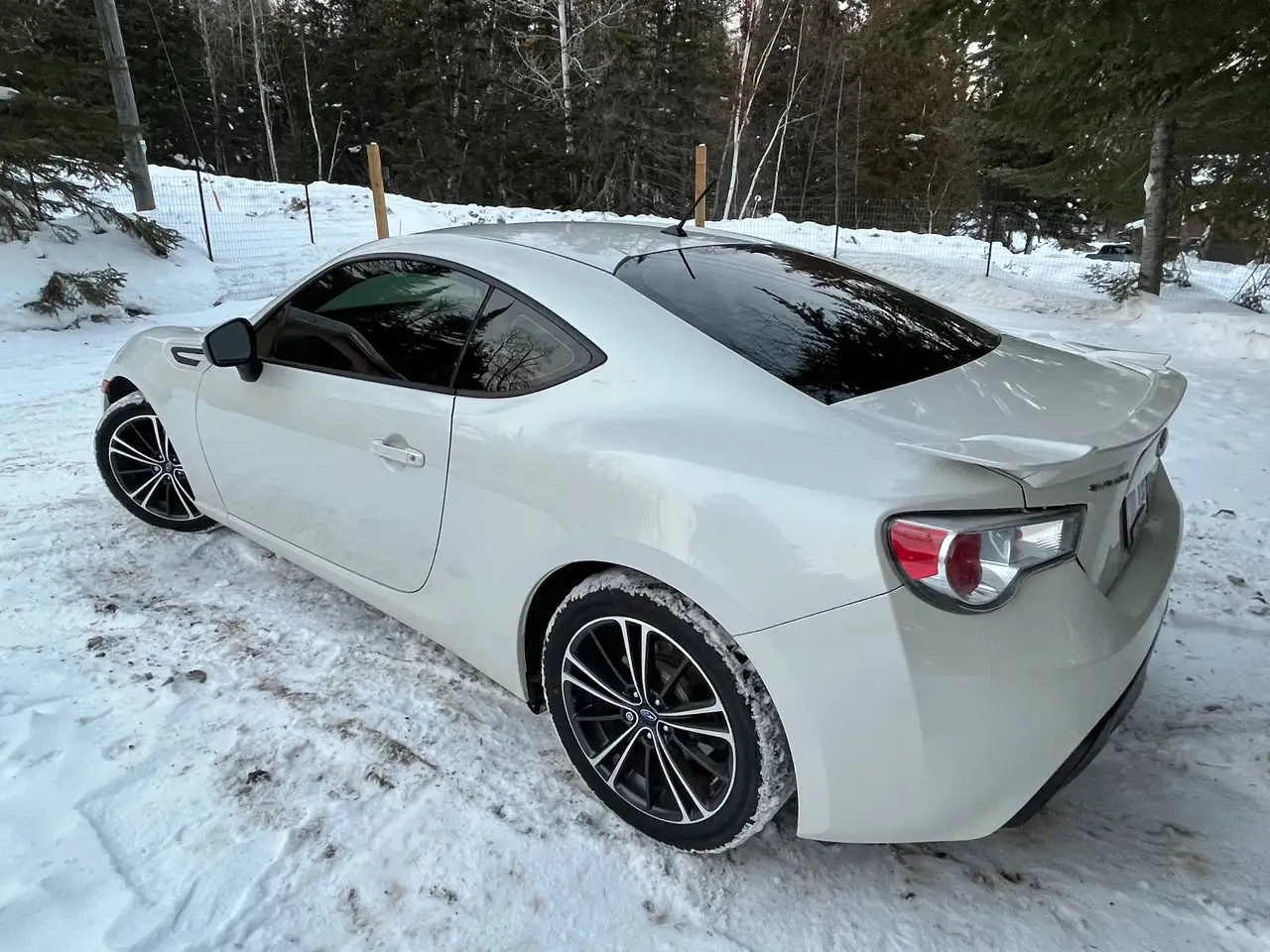 Subaru BRZ снимка Subaru BRZ