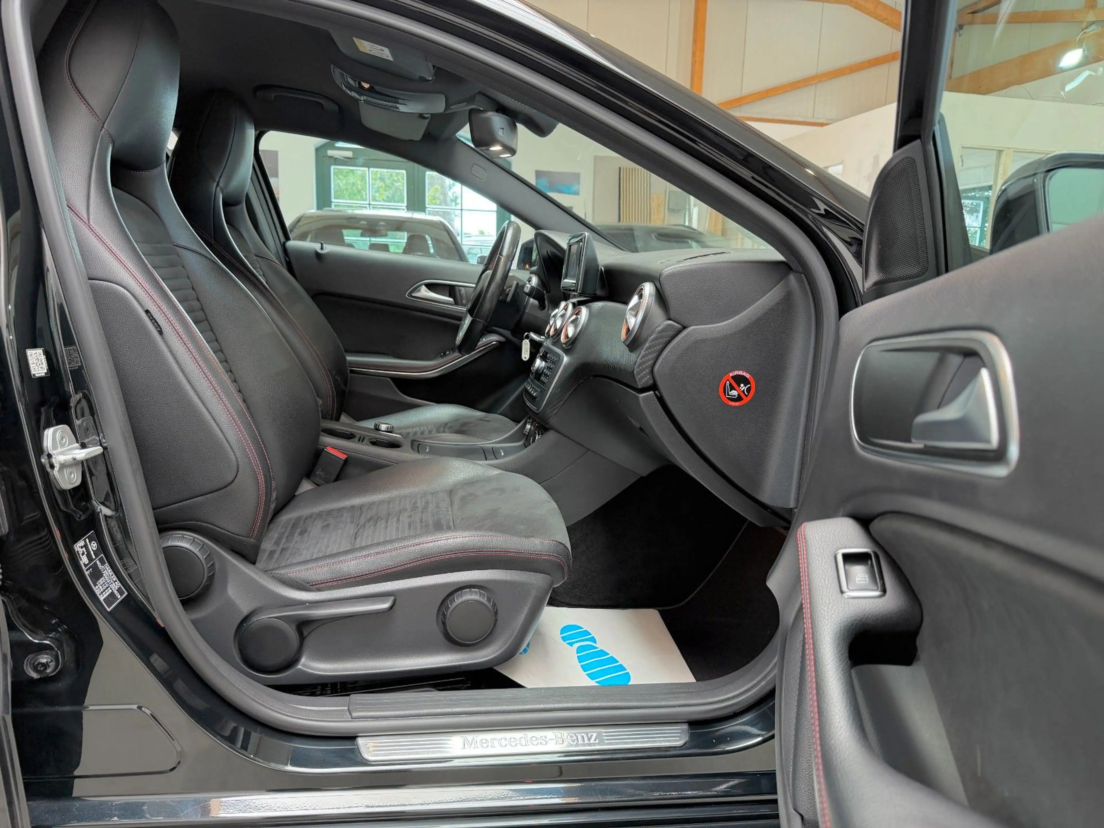 Mercedes-Benz A 220 CDI Automatik AMG Sport Line 177PS — photo 11