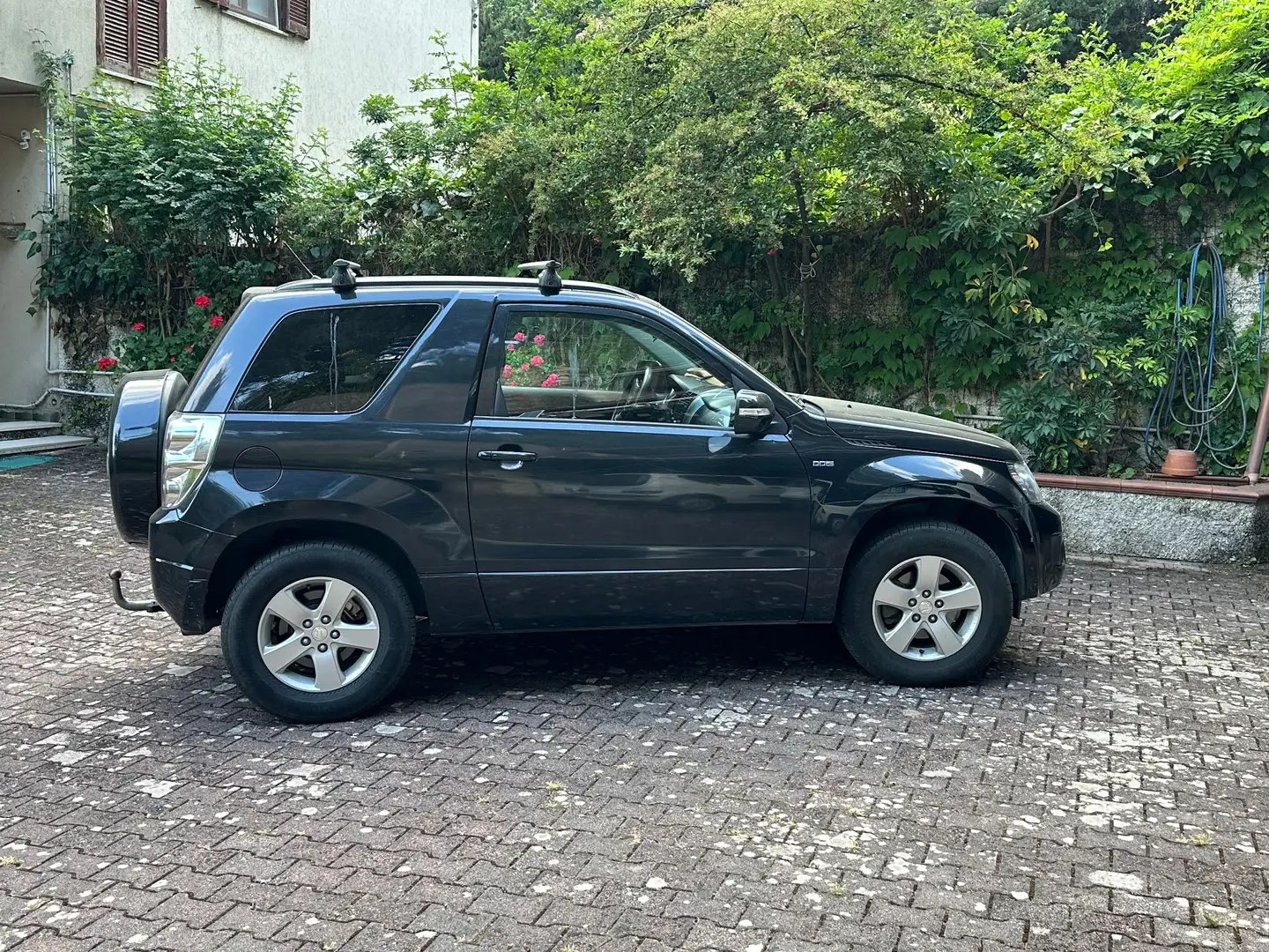 Suzuki Grand Vitara Fekete - 1
