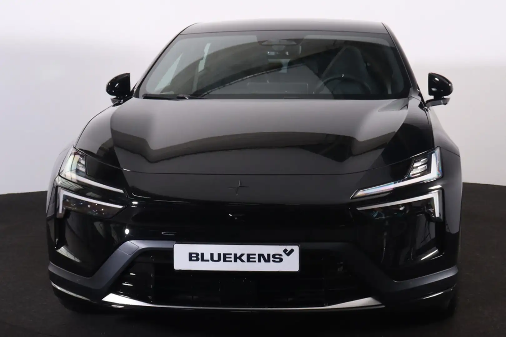 Polestar 4 Long Range Plus 100 kWh Panoramadak - IntelliSafe Noir - 2