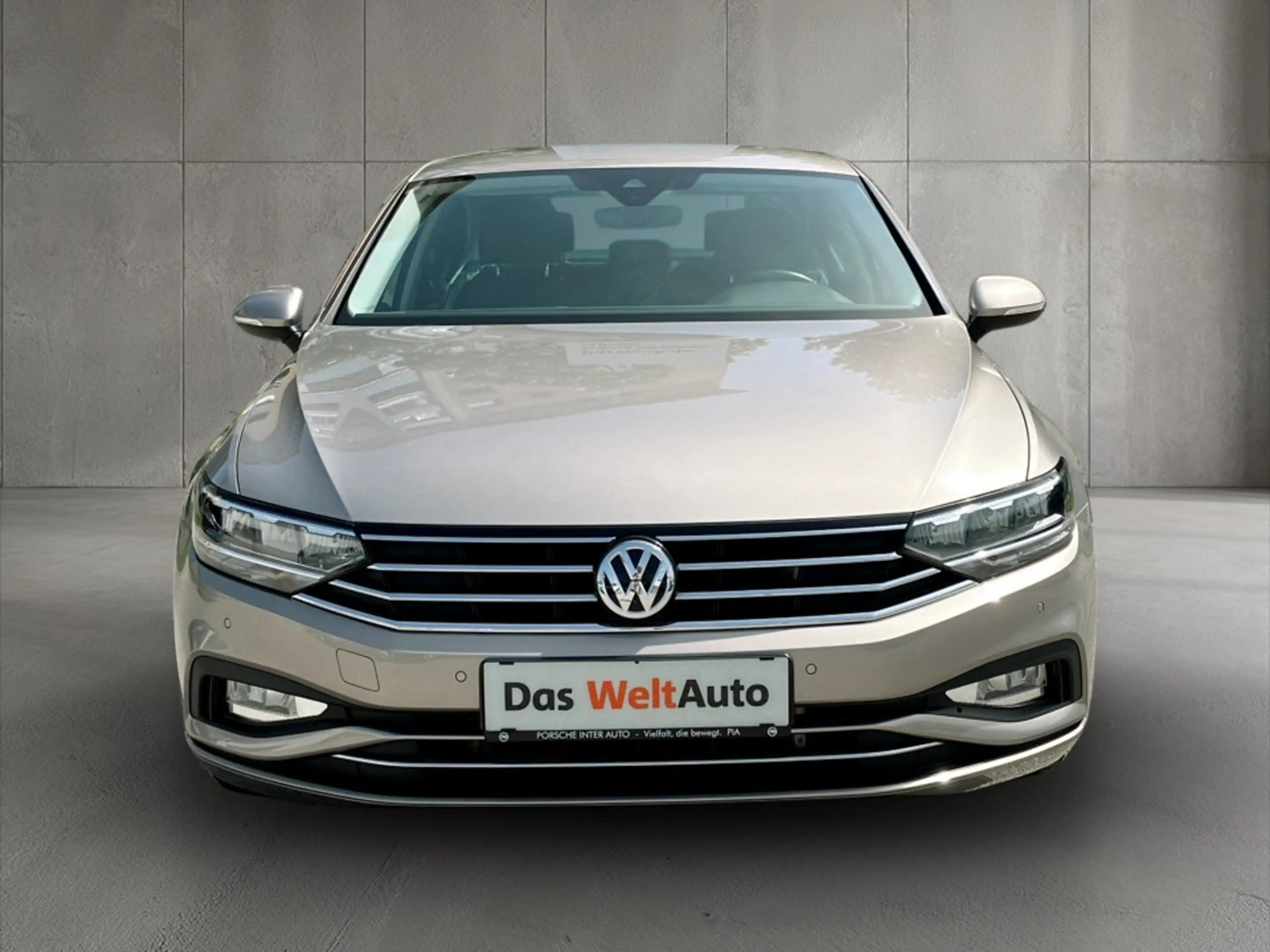 Volkswagen Passat Business TDI SCR DSG — photo 2