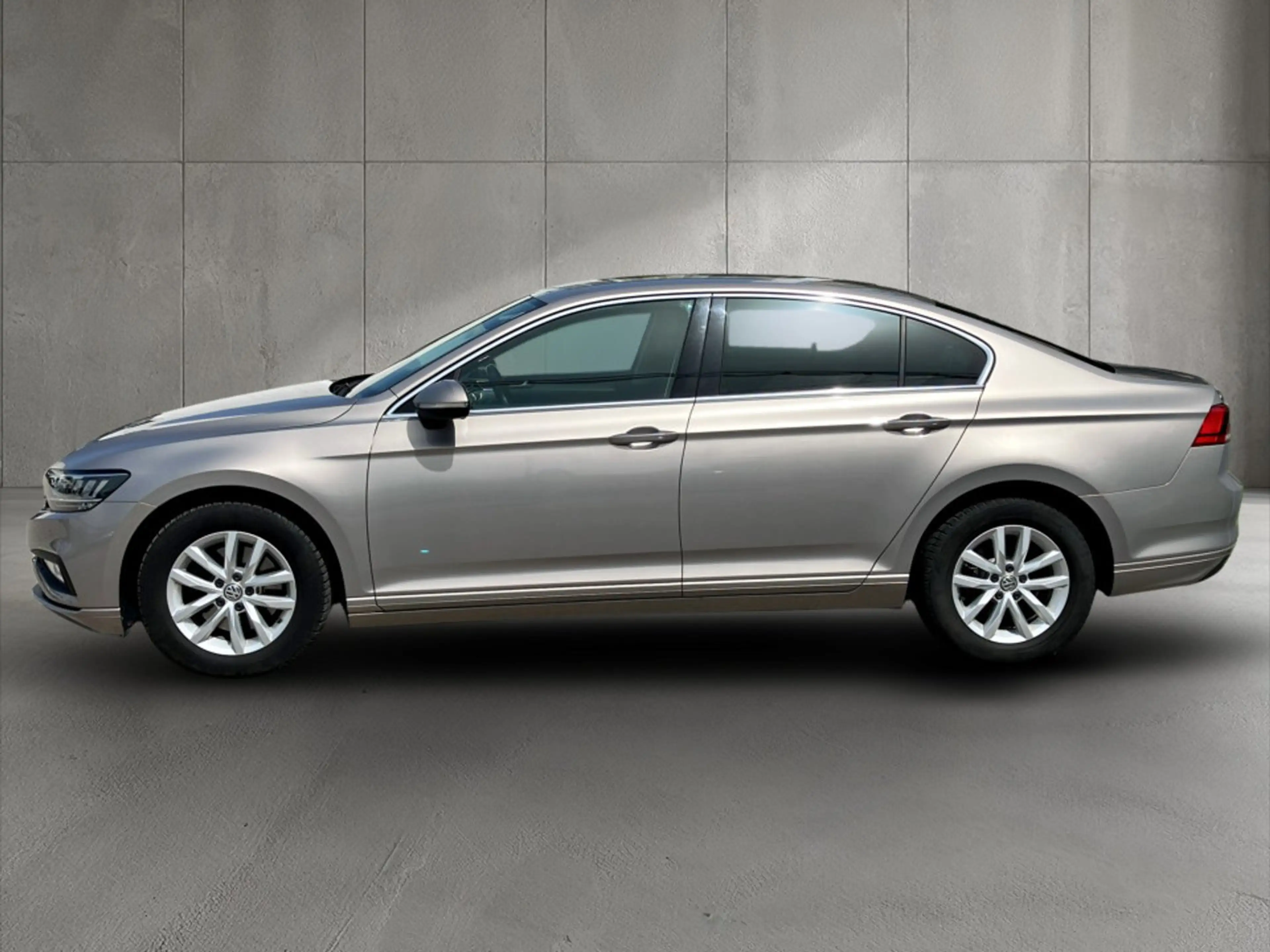 Volkswagen Passat Business TDI SCR DSG — photo 3
