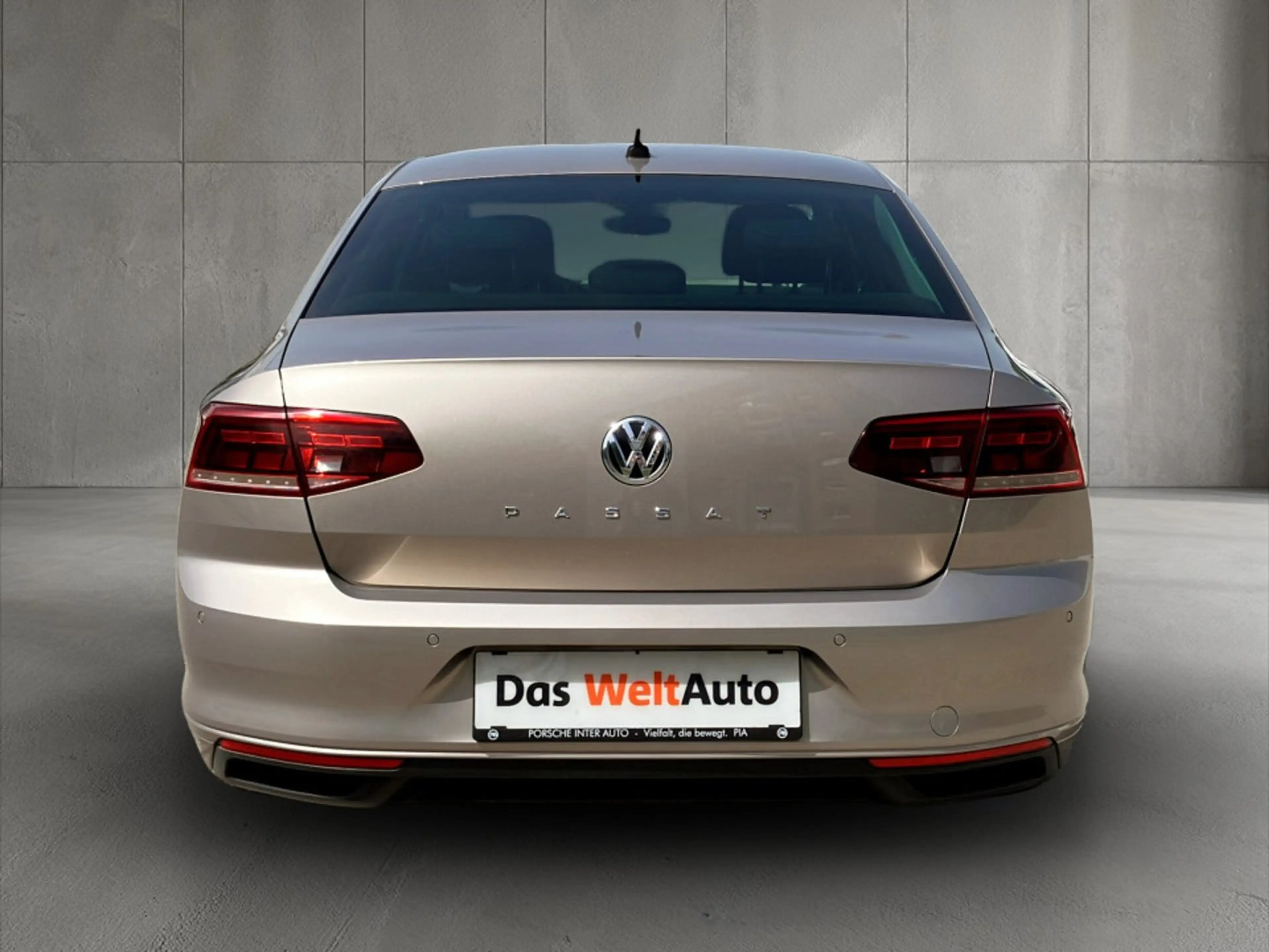 Volkswagen Passat Business TDI SCR DSG — photo 5