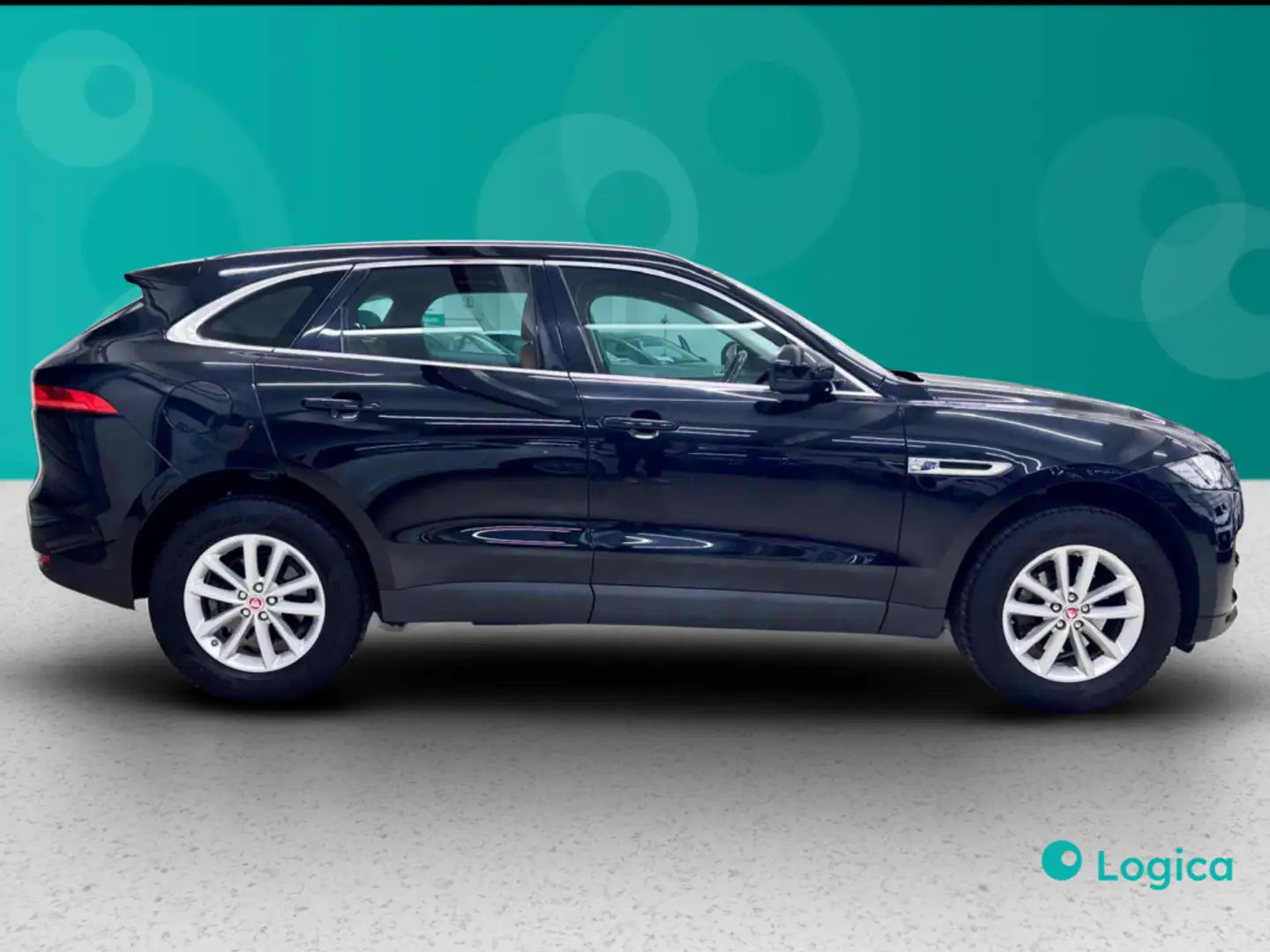 Jaguar F-Pace 2.0 D I4 Portfolio Чорний - 2
