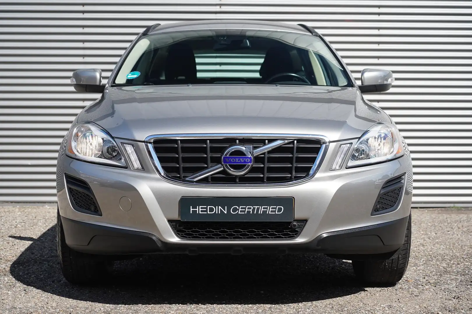Volvo XC60 2.0T Kinetic AUT. | Eerste Eigenaar | Dealer onder Gris - 2