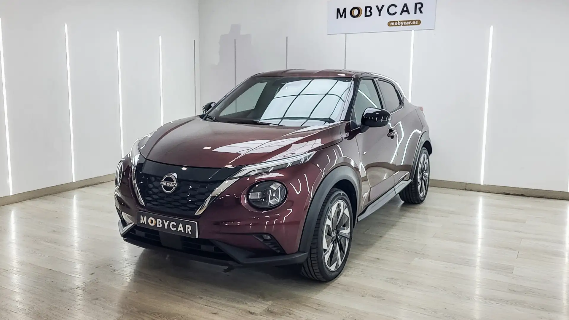 Nissan Juke 1.6 Hybrid N-Connecta Auto Mauve - 1