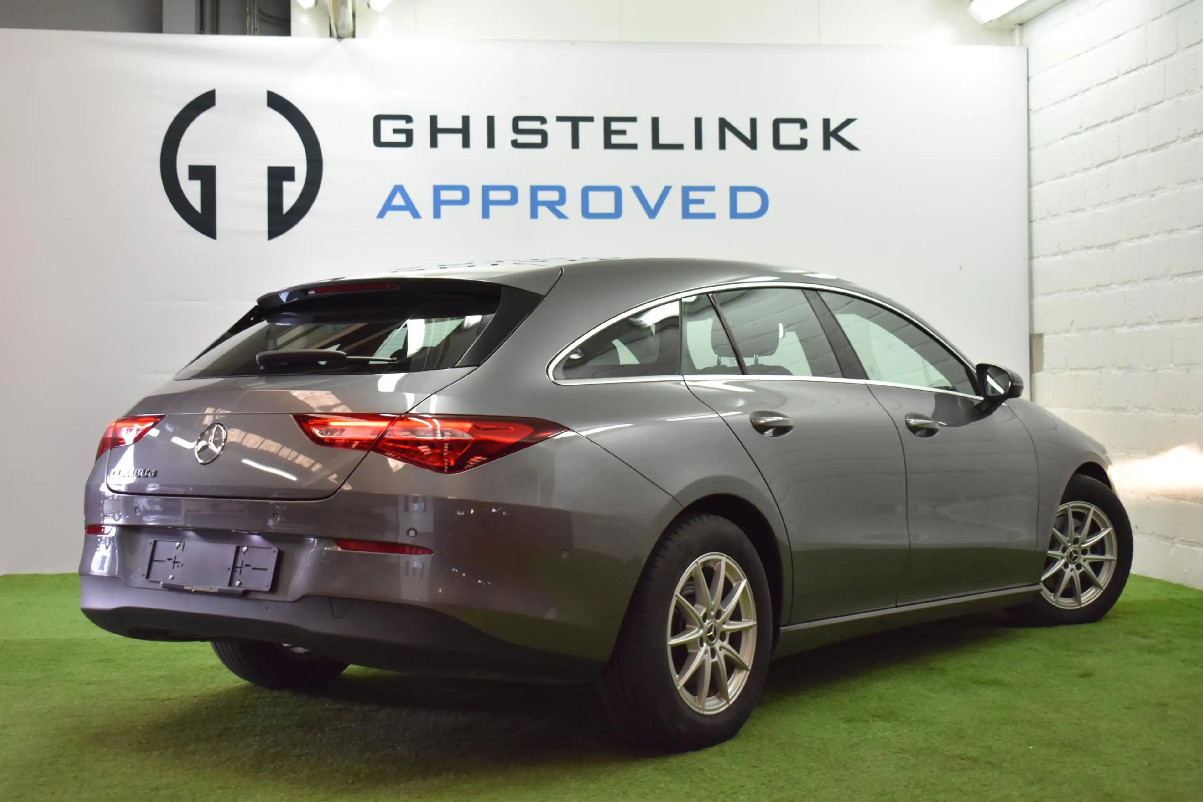Mercedes-Benz CLA 180 Shooting Brake CLA d Shooting Brake — photo 5