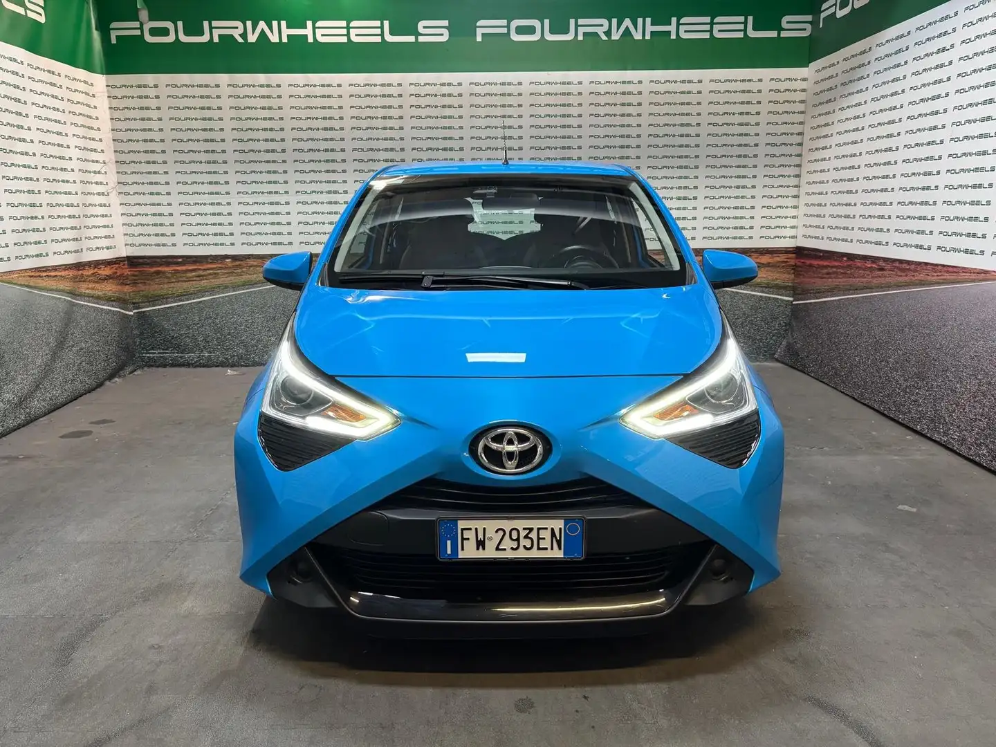 Toyota Aygo Aygo II 2018 5p 5p 1.0 x-play 72cv Blu/Azzurro - 1