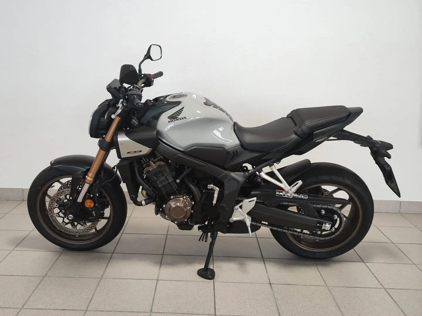 Honda CB 650 R e-clutch Grigio - 1