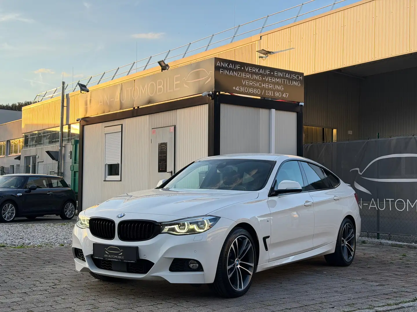 BMW 320 d xDrive M-Sportpaket Aut. B47 F34 Gran Turismo Finanzierung möglich Weiß - 1
