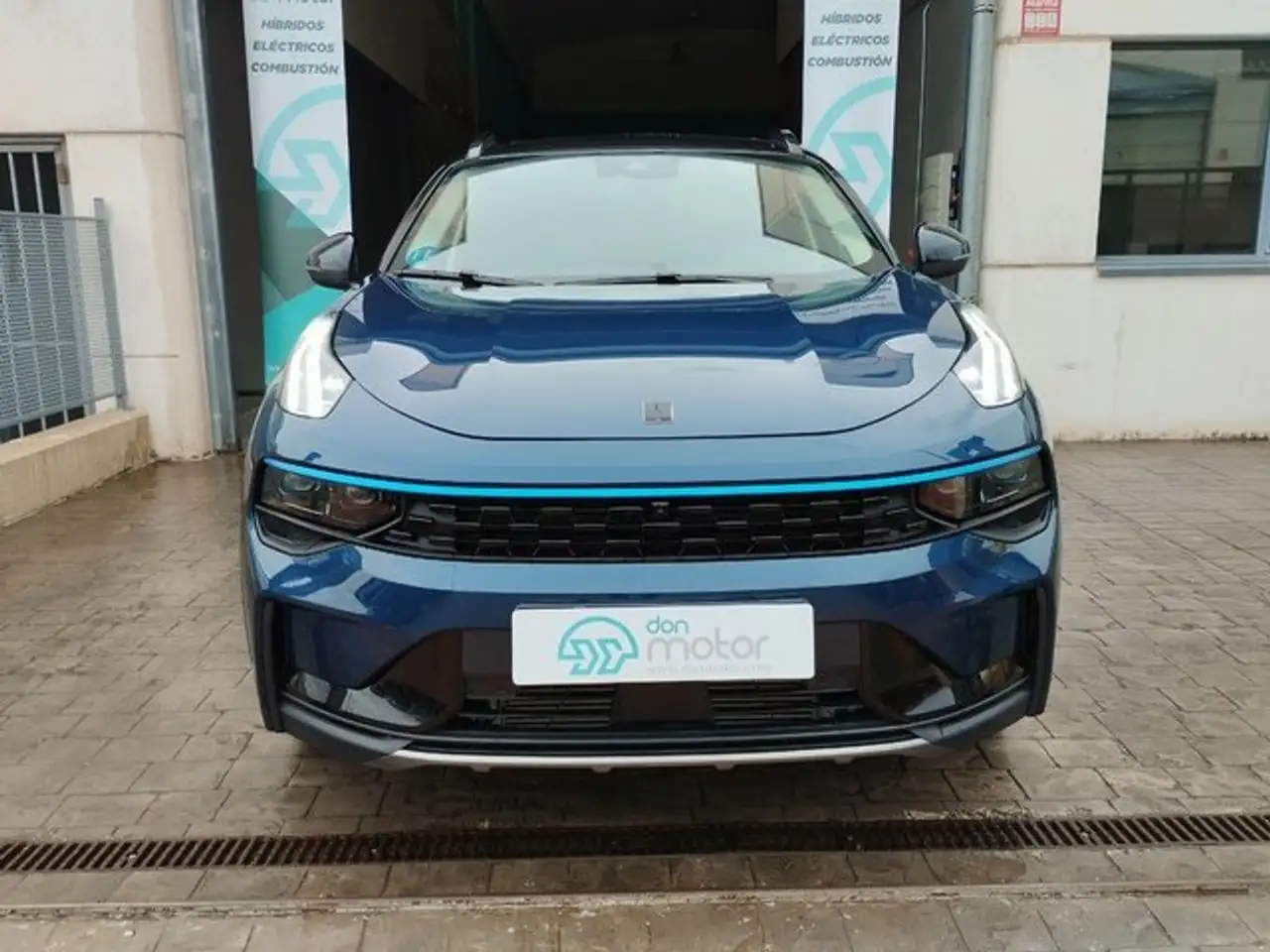 Lynk & Co 01 2022