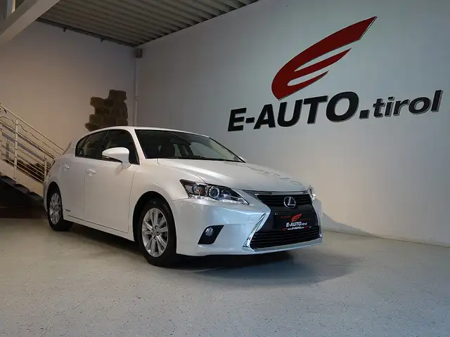 Lexus CT 200h *HYBRID *136PS *ERSTBESITZ *GARANTIE Privilege