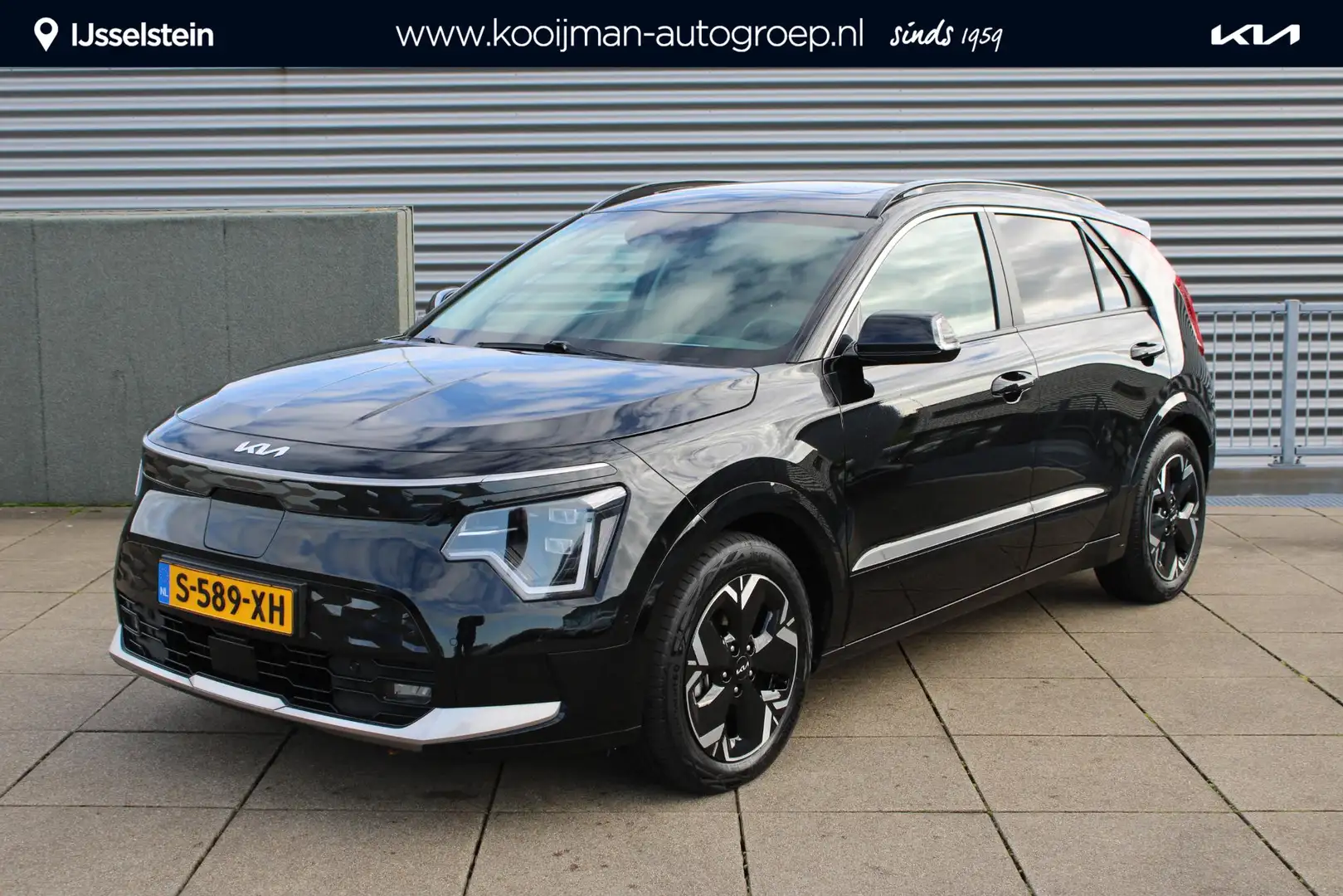 Kia e-Niro EV ExecutiveLine 64.8 kWh GRATIS WINTERBANDEN SET Zwart - 1