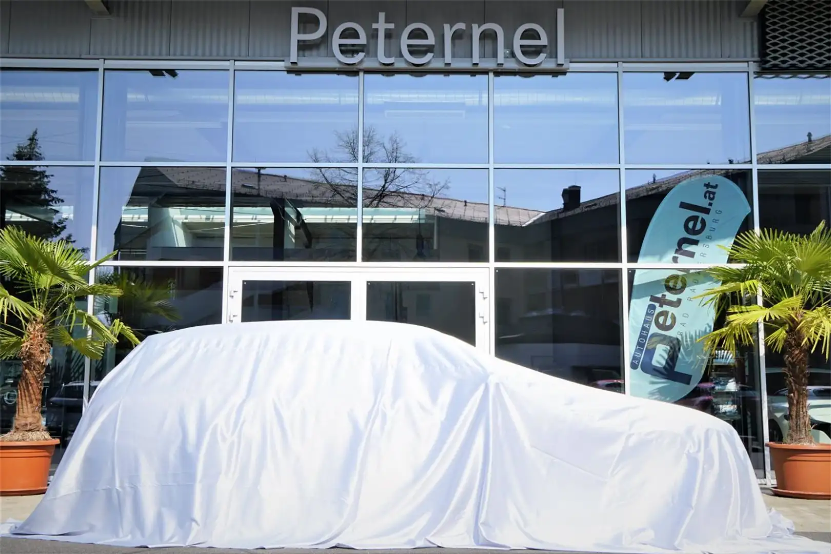 Mercedes-Benz CLA 200 4MATIC Coupé AMG Line KeyGo Shz LED Ambi Schwarz - 2