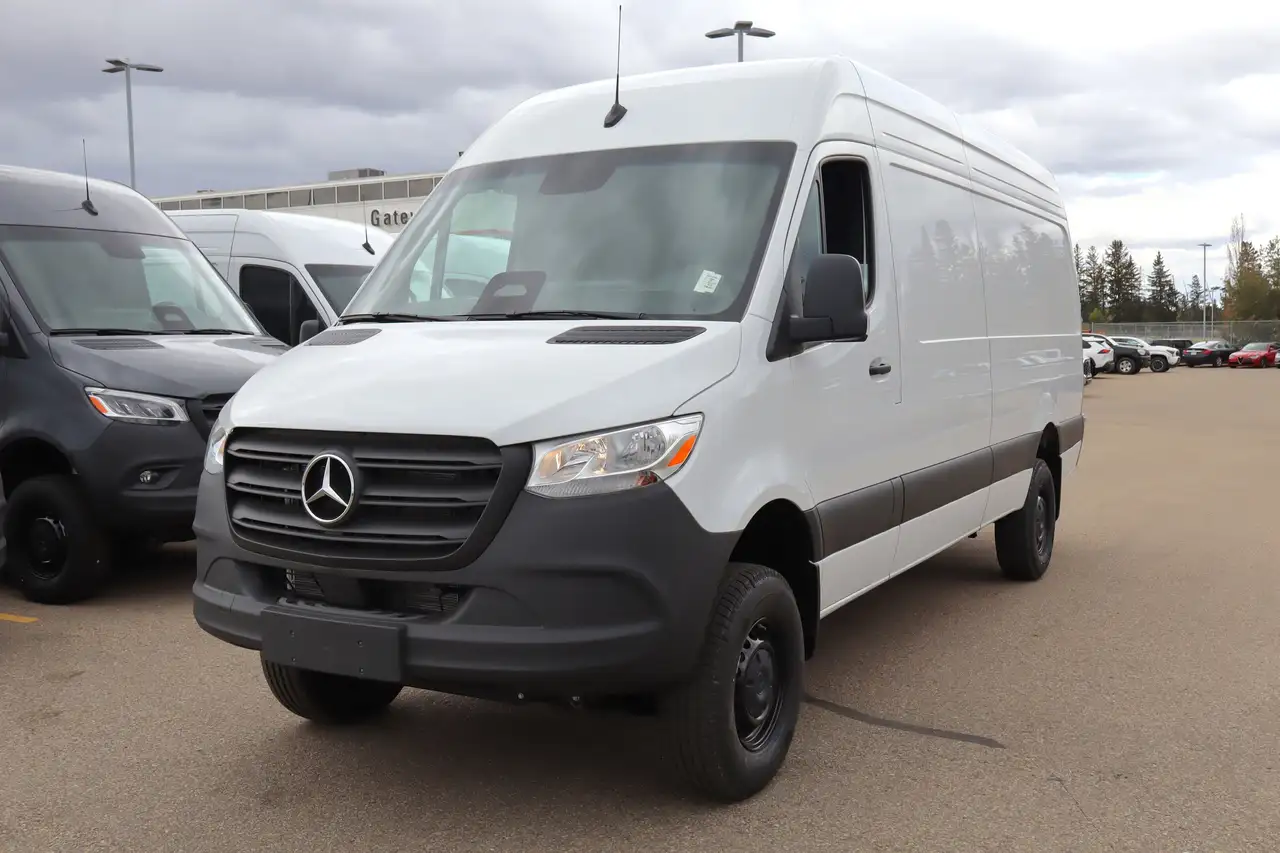 Mercedes-Benz Sprinter снимка Mercedes-Benz Sprinter