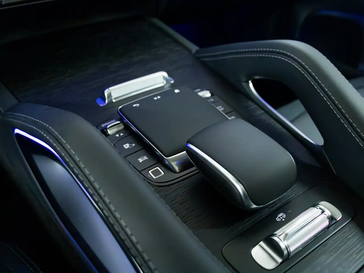 Mercedes-Benz GLE снимка Mercedes-Benz GLE