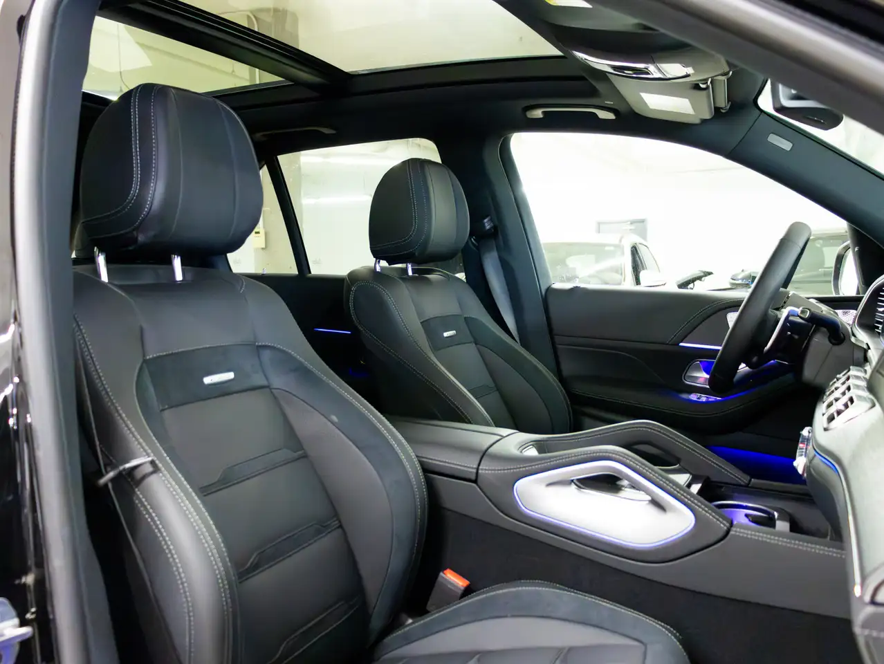 Mercedes-Benz GLE снимка Mercedes-Benz GLE