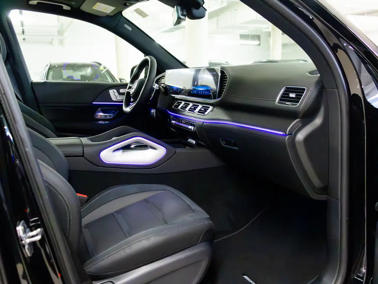 Mercedes-Benz GLE снимка Mercedes-Benz GLE