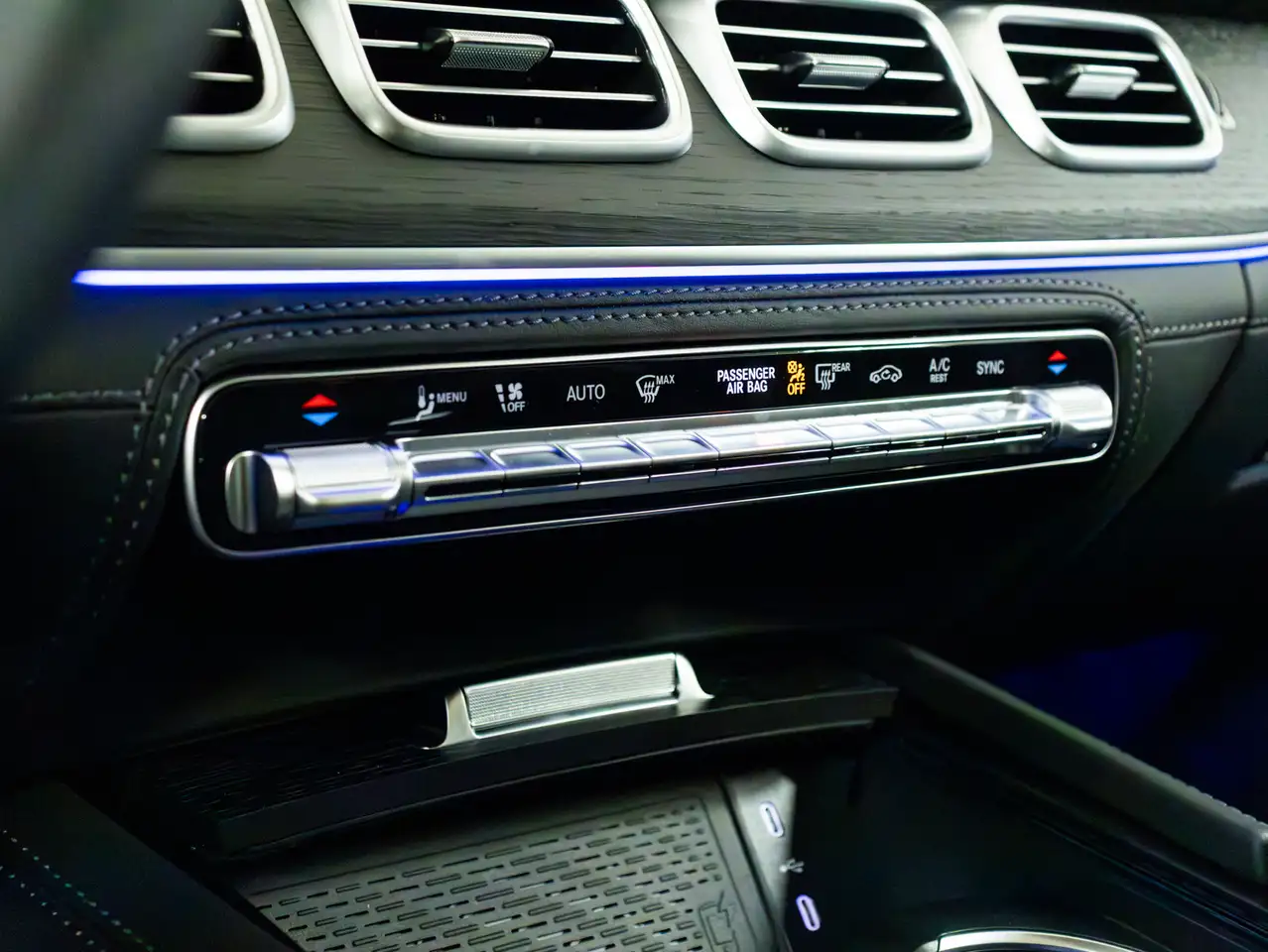 Mercedes-Benz GLE снимка Mercedes-Benz GLE