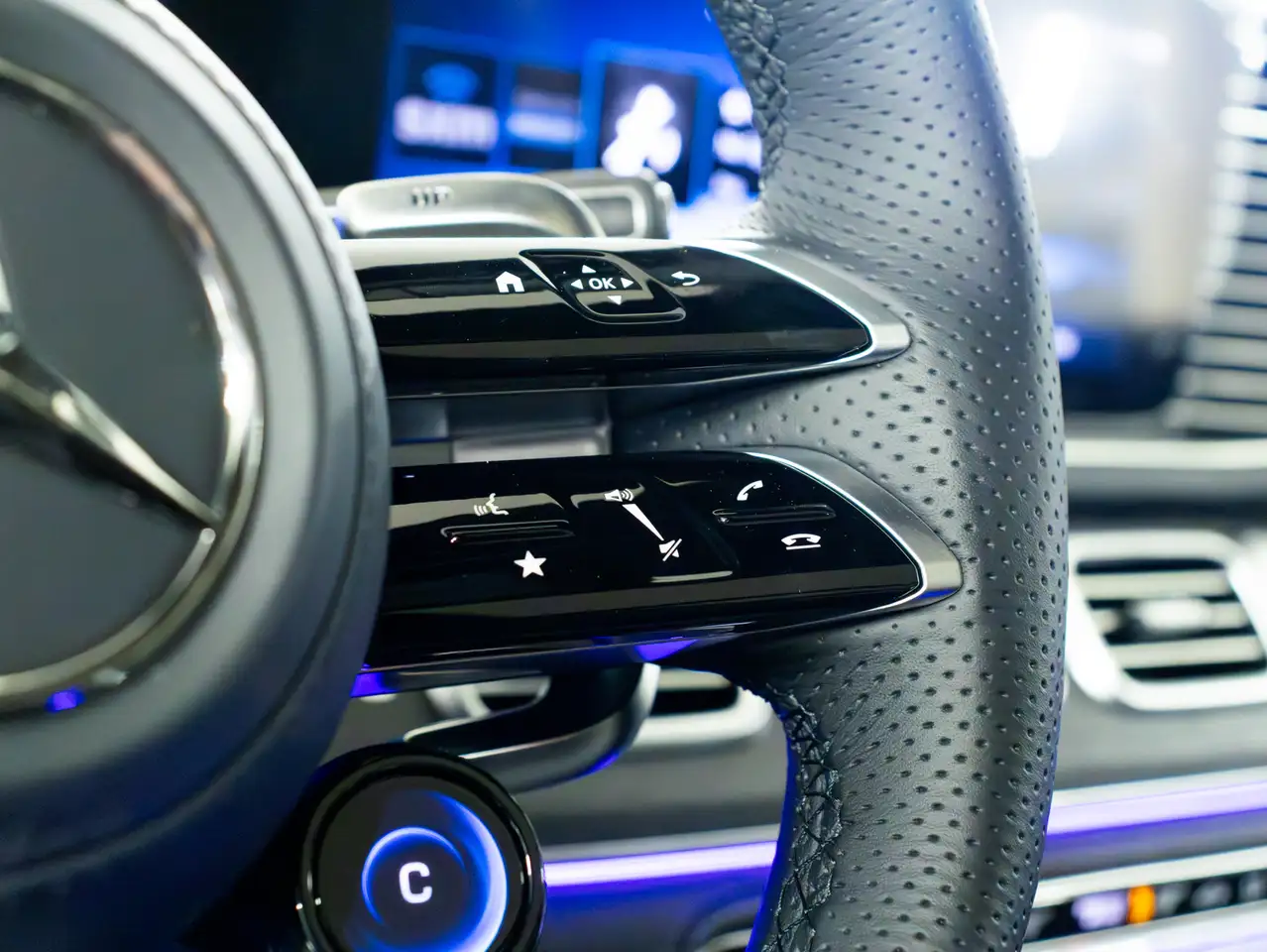Mercedes-Benz GLE снимка Mercedes-Benz GLE