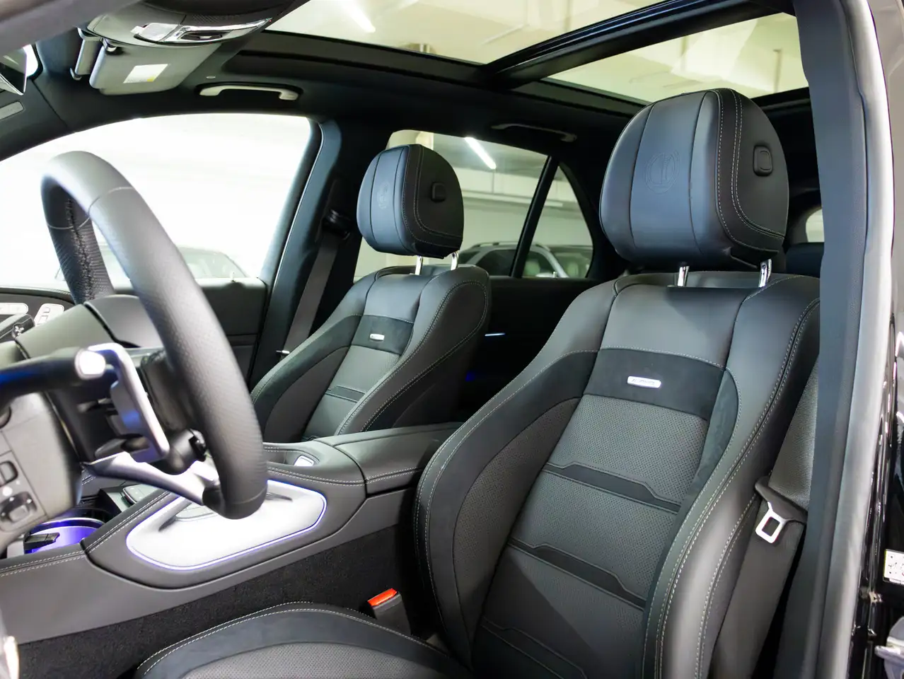Mercedes-Benz GLE снимка Mercedes-Benz GLE