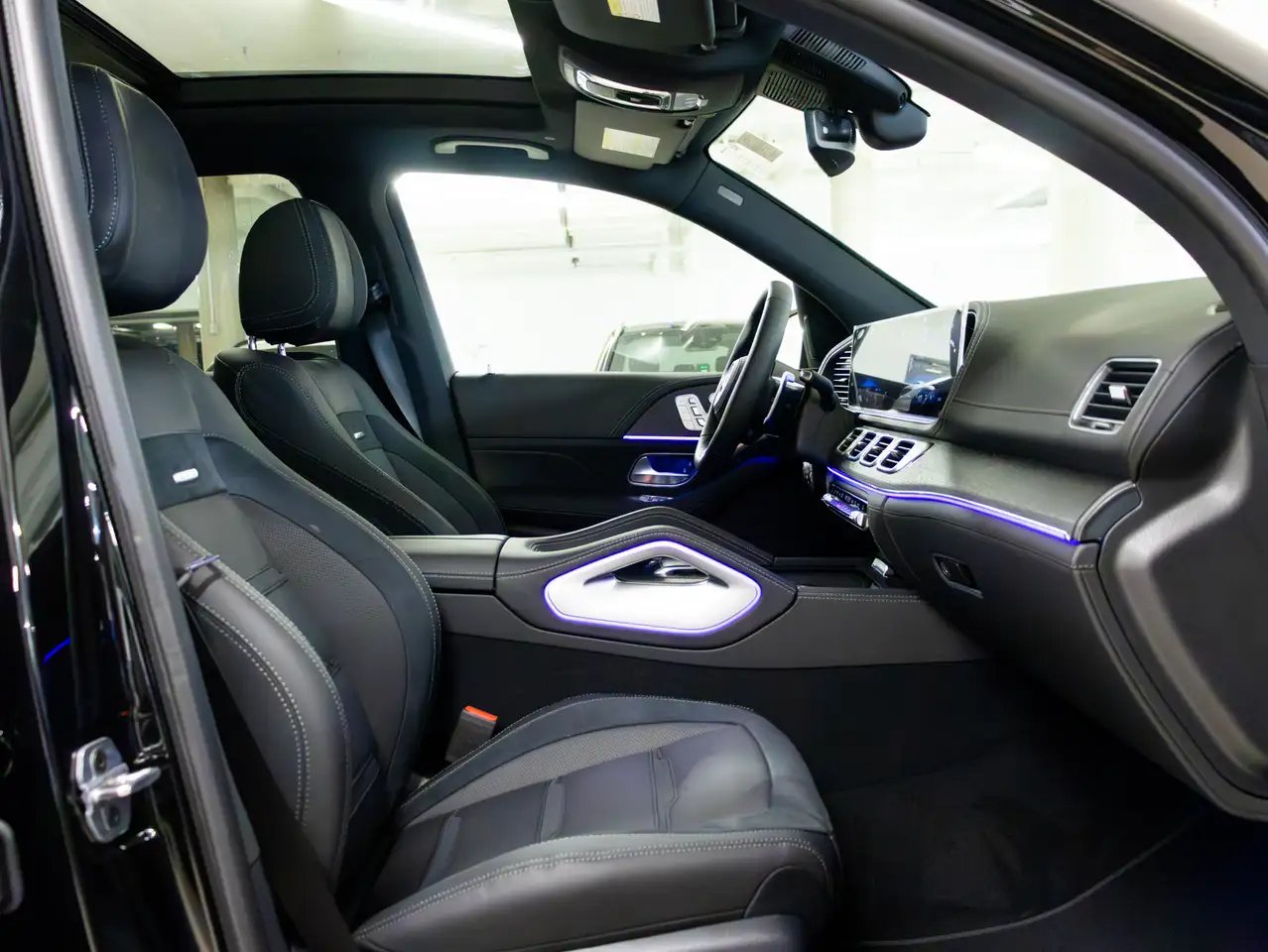 Mercedes-Benz GLE снимка Mercedes-Benz GLE