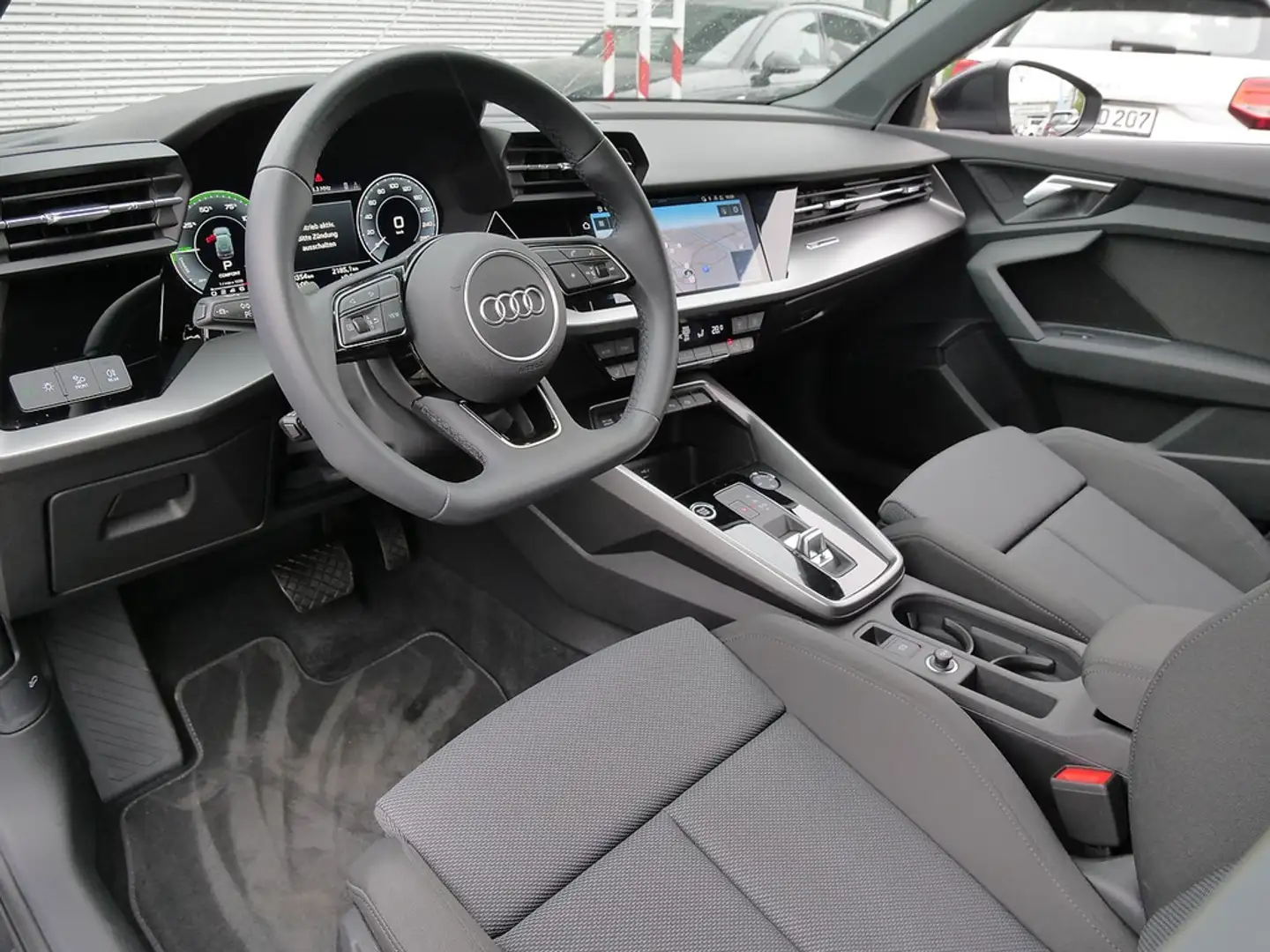 Audi A3 Sportback Advanced 40TFSIe S-Tronic Navi LED Grau - 2