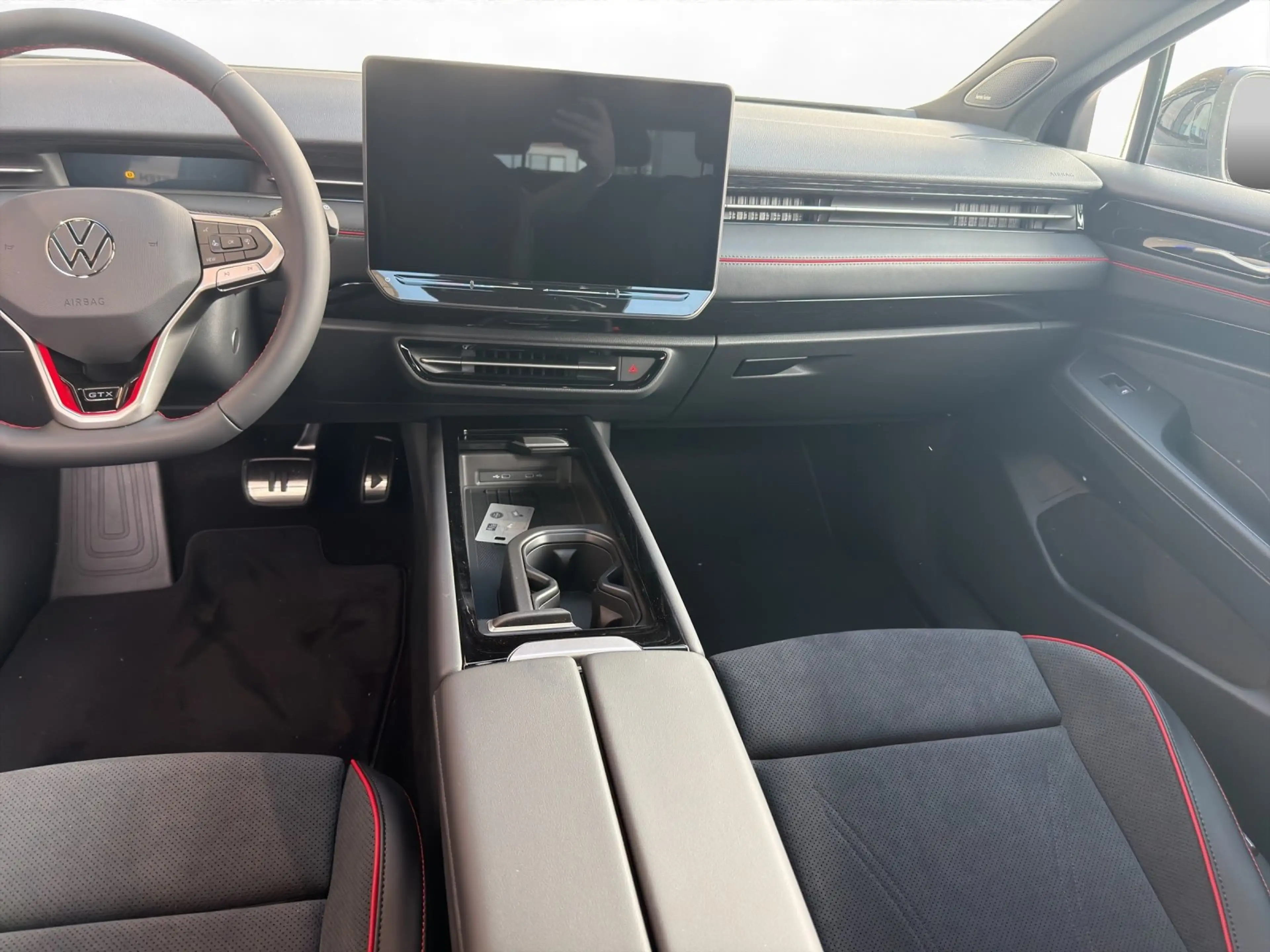 Volkswagen ID.7 GTX Tourer 4MOTION LED | NAVI | PANO — photo 13
