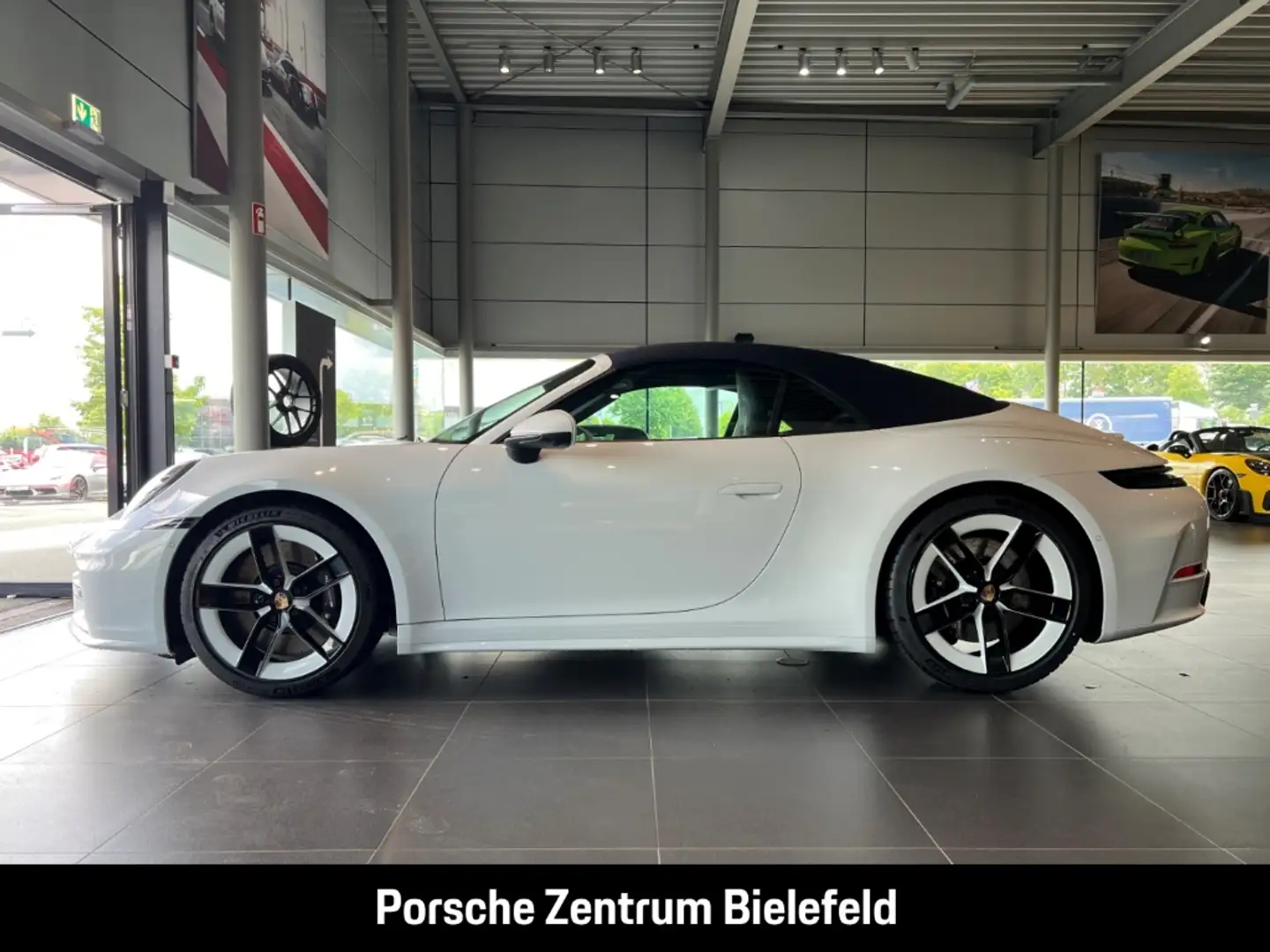 Porsche 992 911 Carrera S Cabrio BOSE LED-Matrix Weiß - 2