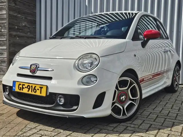 Fiat 500 Abarth 1.4-16V / Dealer Onderhouden/ Leer/ Airco!