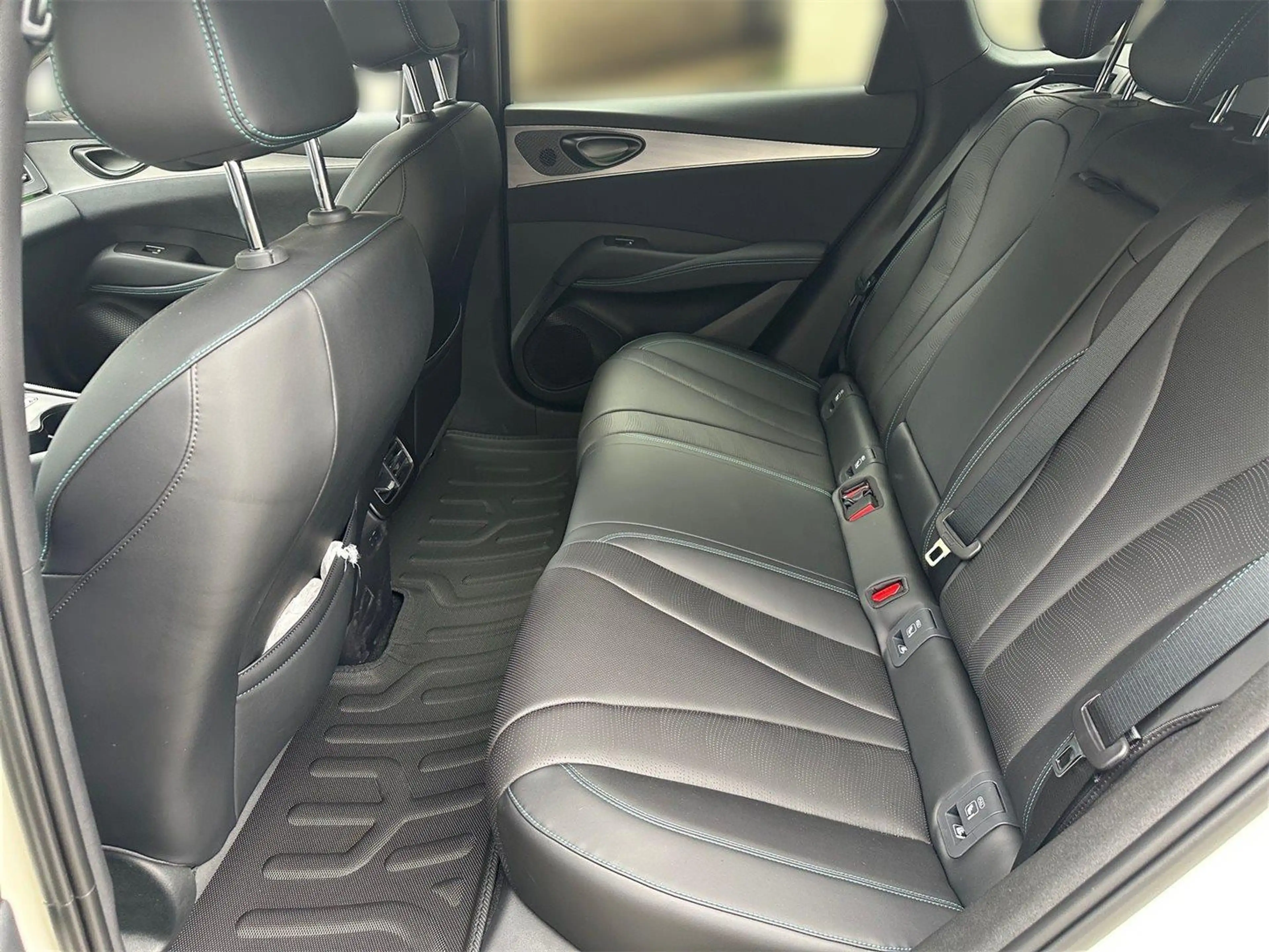 BYD Seal -6 DM-i Touring Comfort Lite — photo 8