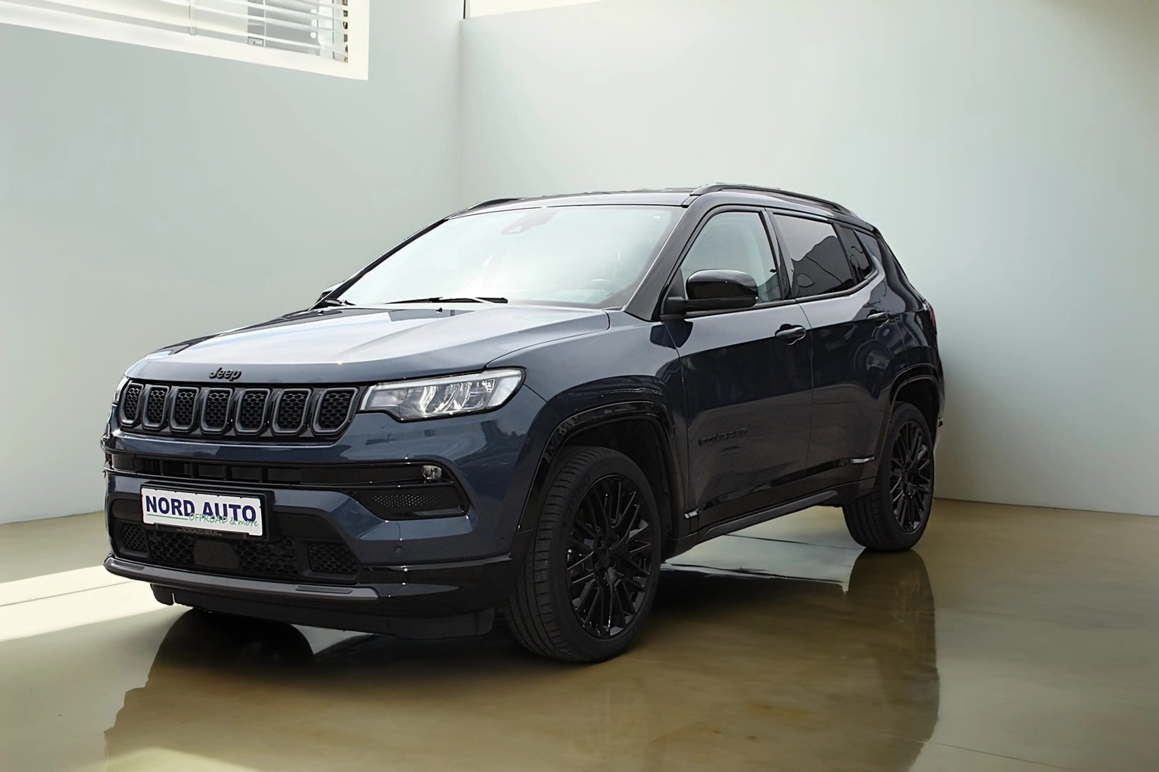 Jeep Compass 1.5 S-Modell Leder/LED/Navi/Kam/Ahk — photo 2