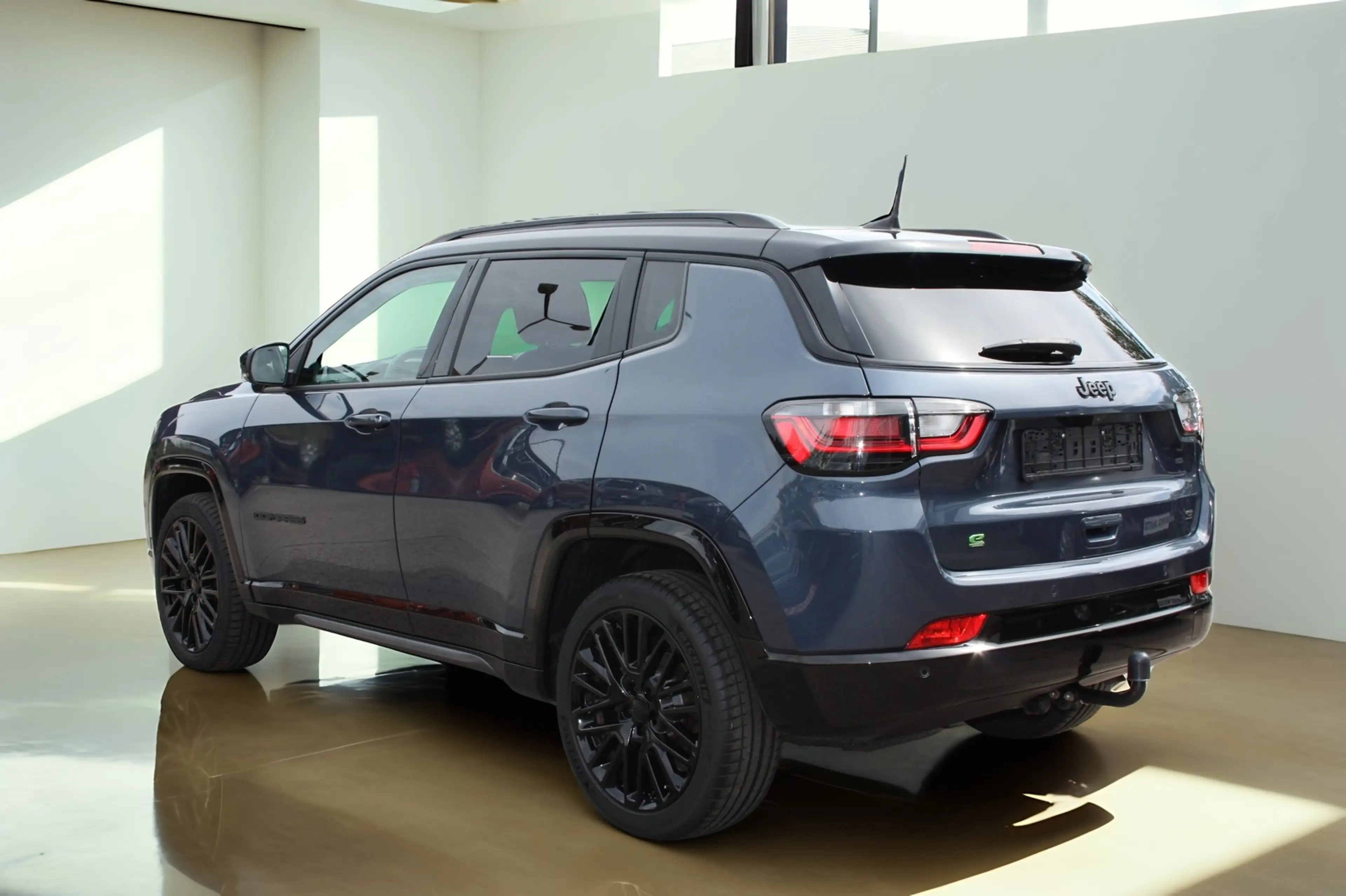 Jeep Compass 1.5 S-Modell Leder/LED/Navi/Kam/Ahk — photo 8