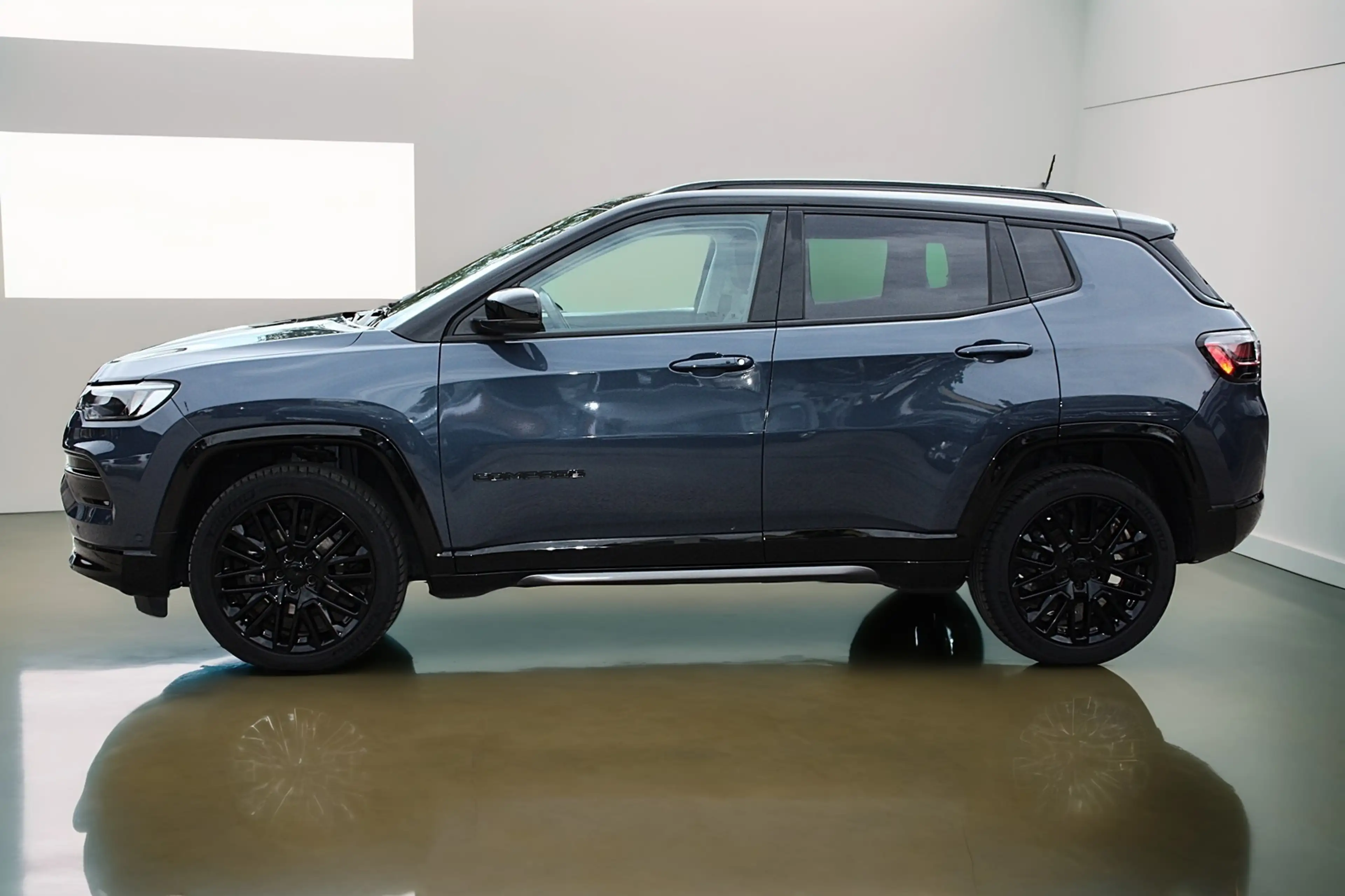 Jeep Compass 1.5 S-Modell Leder/LED/Navi/Kam/Ahk — photo 5
