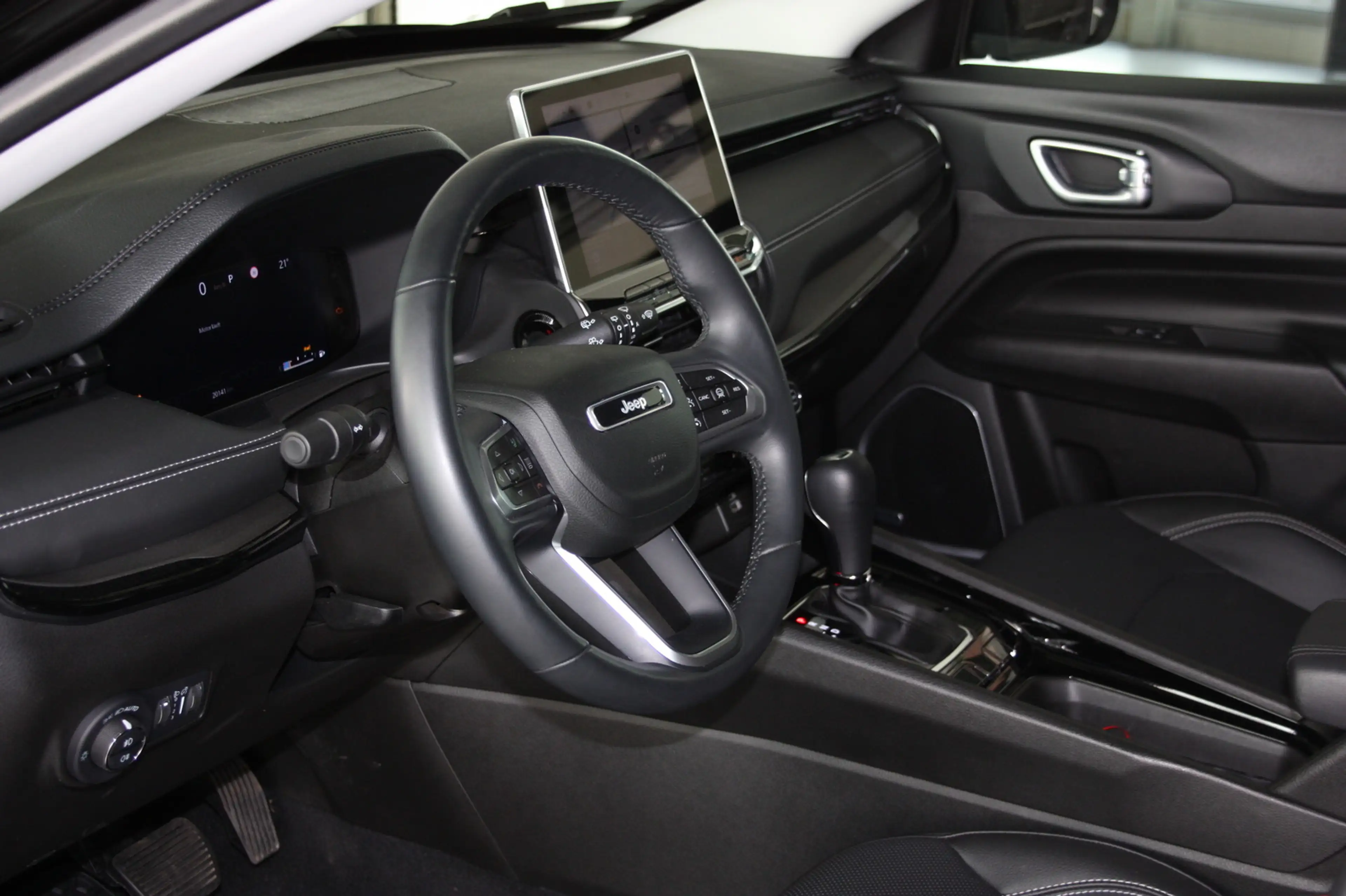Jeep Compass 1.5 S-Modell Leder/LED/Navi/Kam/Ahk — photo 13